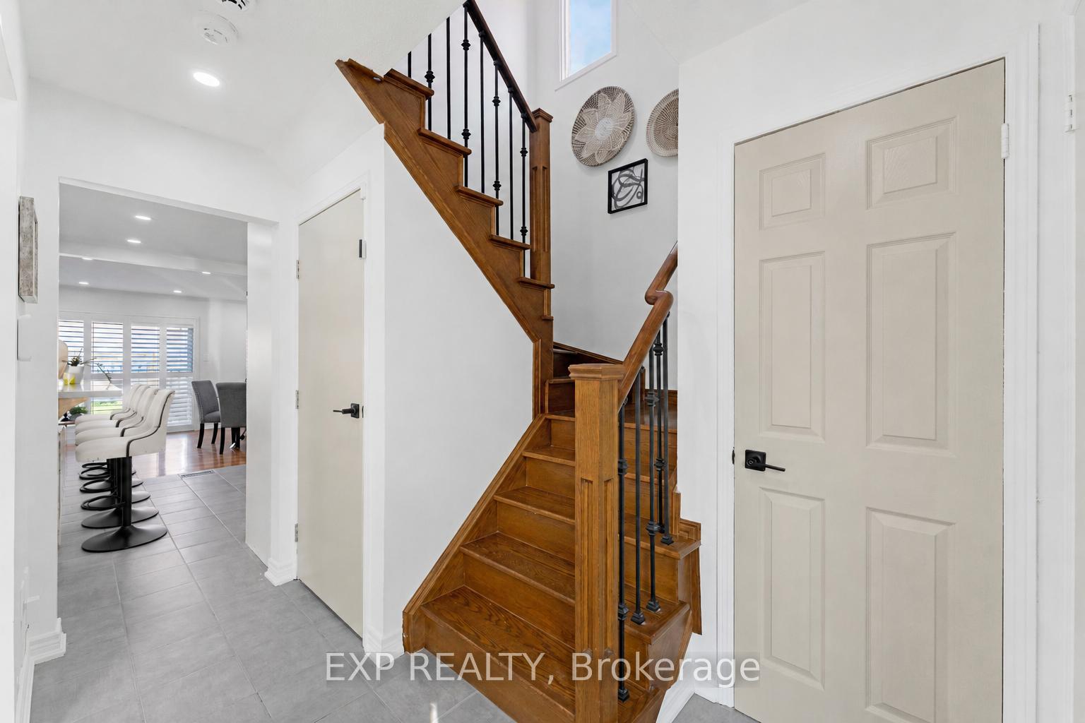 Photo 10 of 42 Fieldnest Crescent, Whitby, Rolling Acres — HOMEH