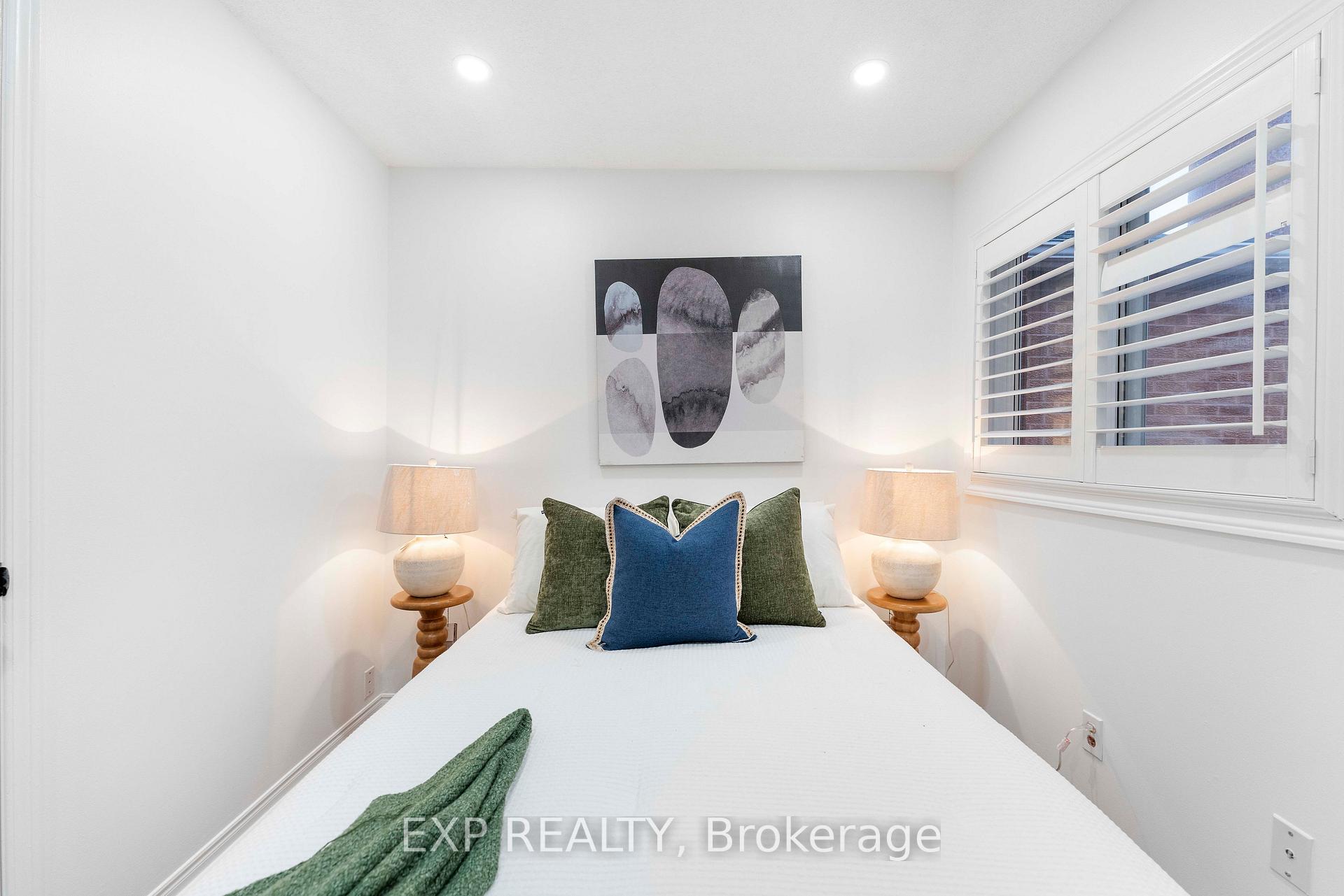 Photo 20 of 42 Fieldnest Crescent, Whitby, Rolling Acres — HOMEH