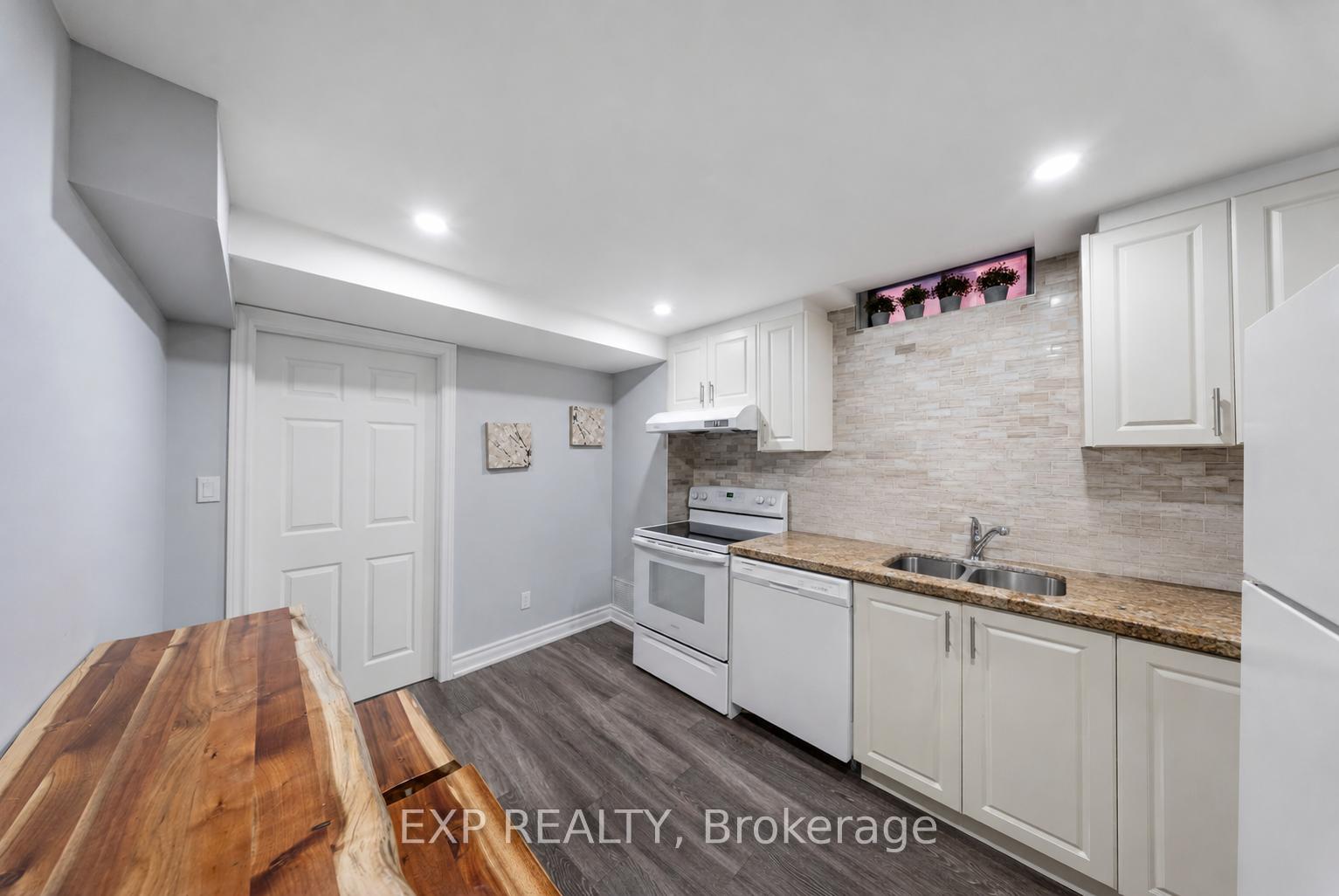 Photo 26 of 42 Fieldnest Crescent, Whitby, Rolling Acres — HOMEH