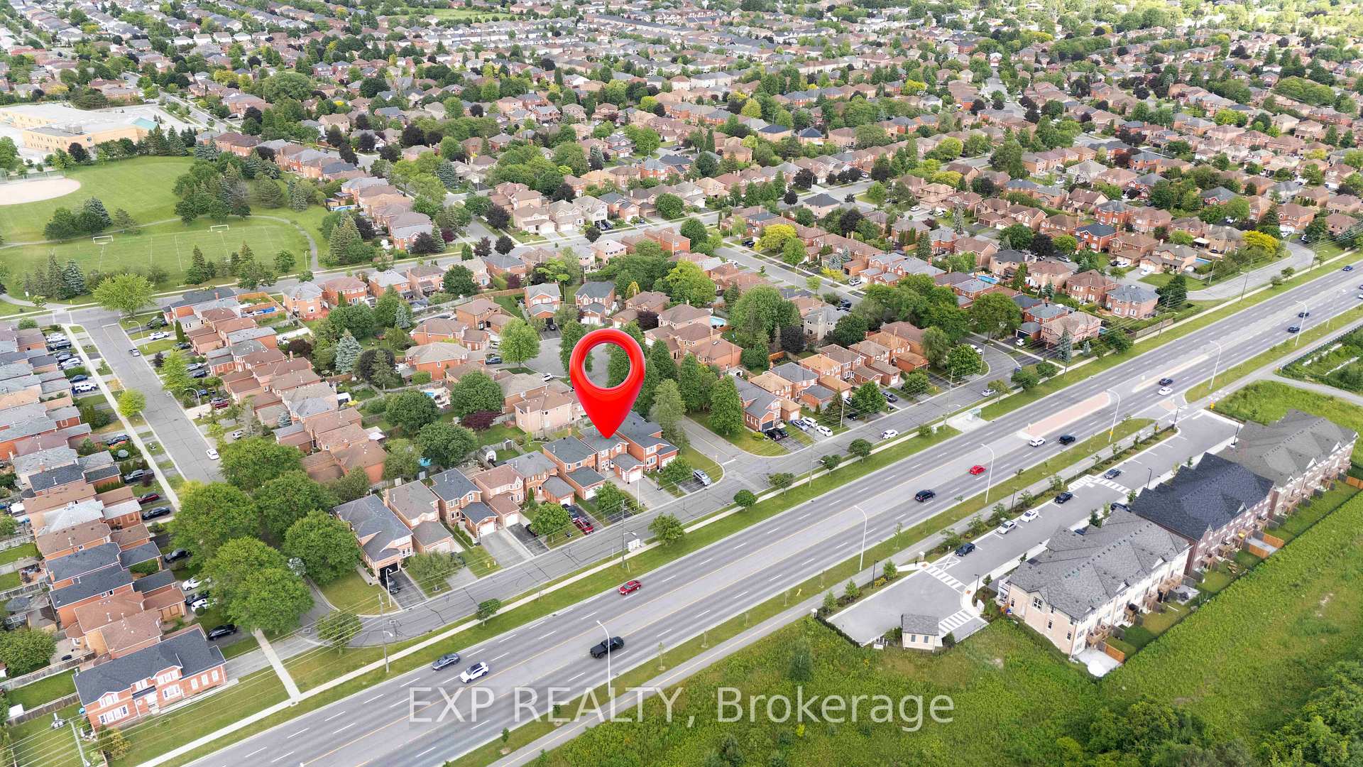 Photo 33 of 42 Fieldnest Crescent, Whitby, Rolling Acres — HOMEH