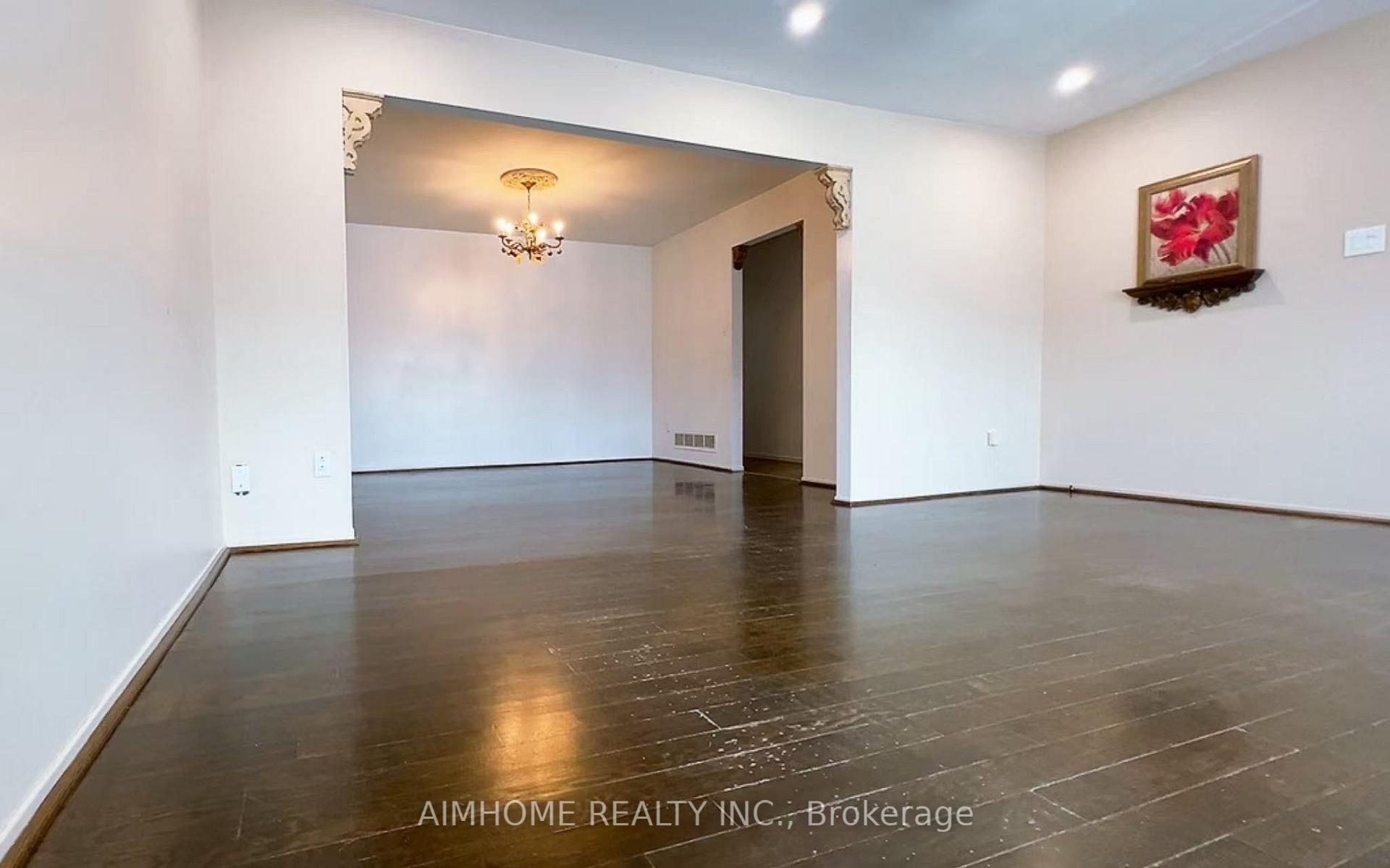 Photo 4 of Unit Upper level, 83 Mintwood Drive, North York, Bayview Woods-Steeles — HOMEH
