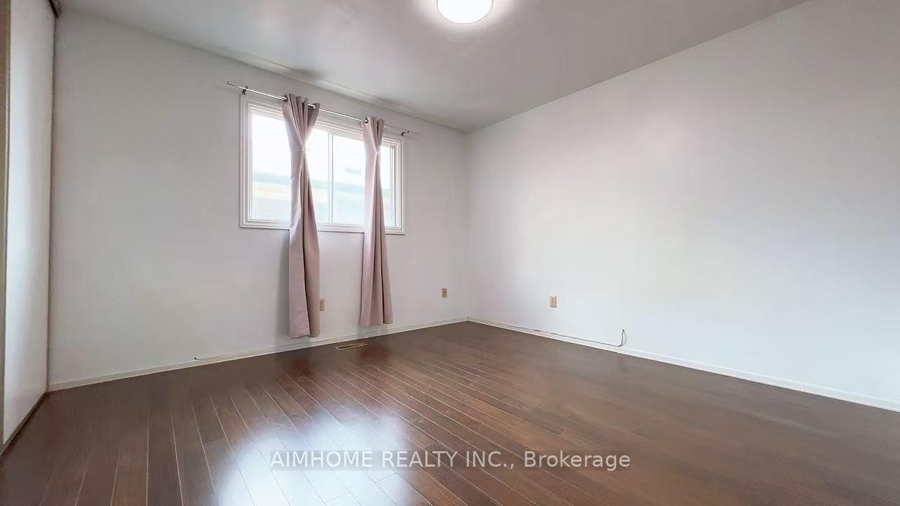 Photo 15 of Unit Upper level, 83 Mintwood Drive, North York, Bayview Woods-Steeles — HOMEH