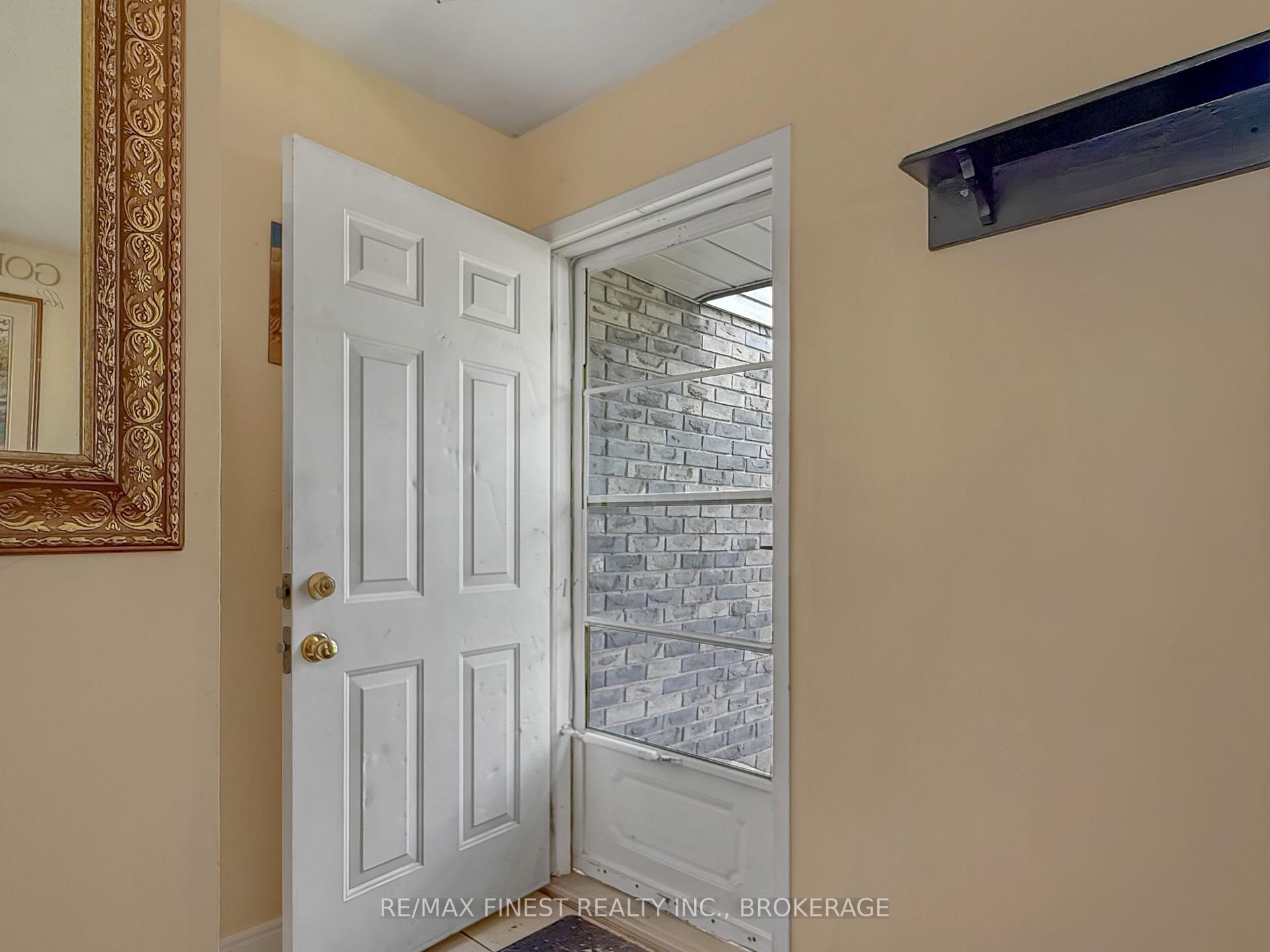 Photo 3 of 913 Oakview Avenue, Kingston, South of Taylor-Kidd Blvd — HOMEH