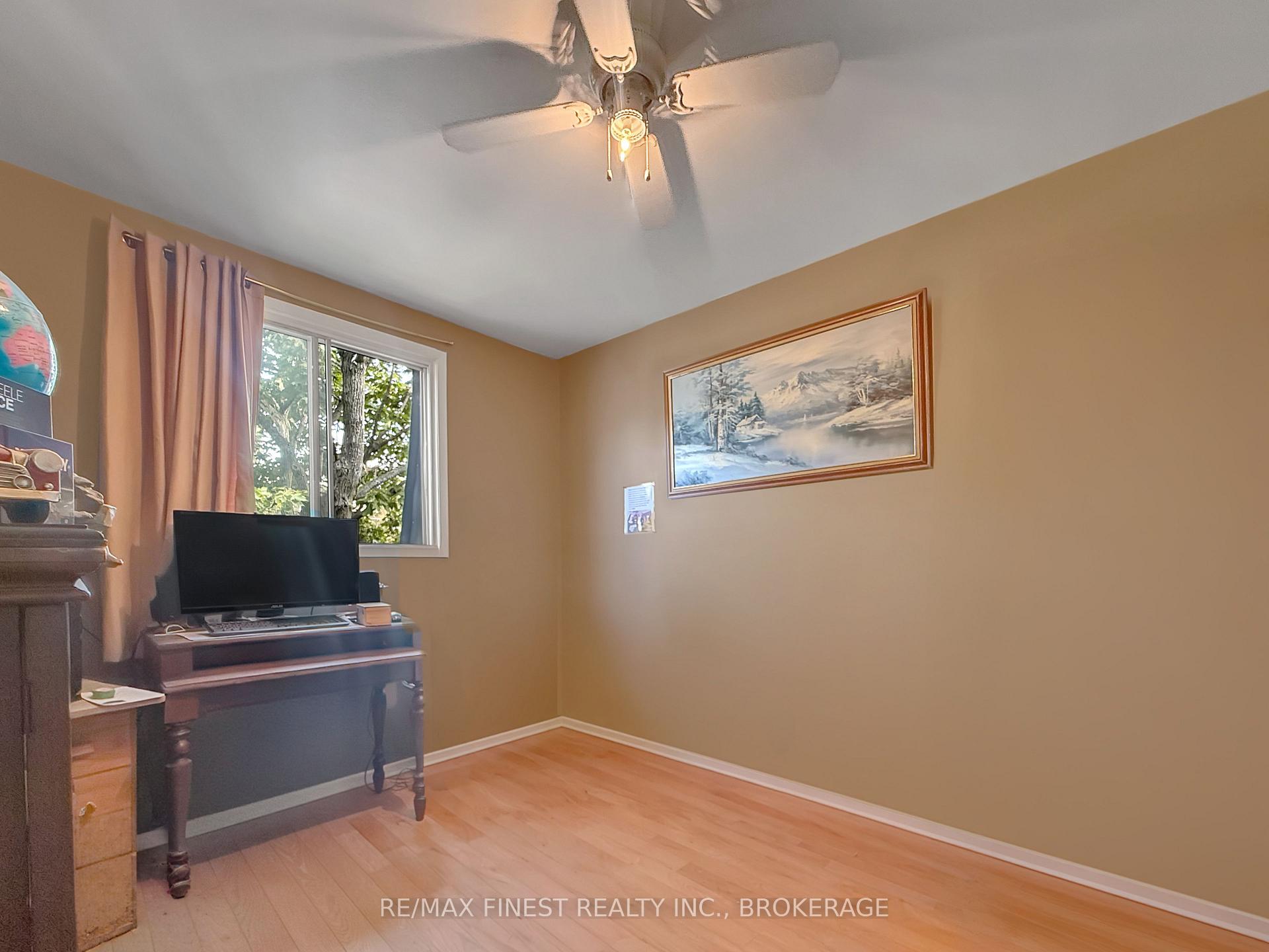 Photo 11 of 913 Oakview Avenue, Kingston, South of Taylor-Kidd Blvd — HOMEH
