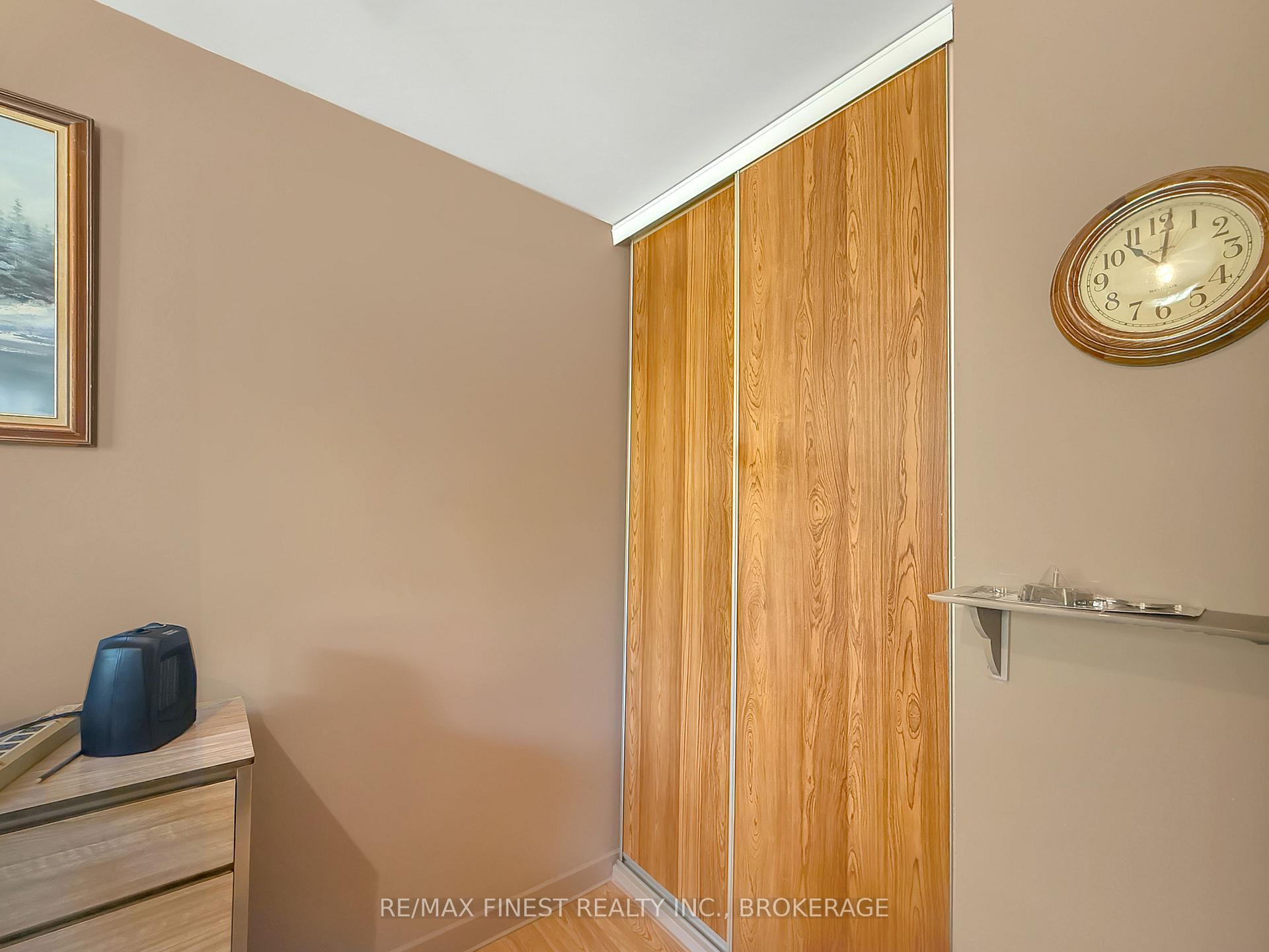 Photo 12 of 913 Oakview Avenue, Kingston, South of Taylor-Kidd Blvd — HOMEH