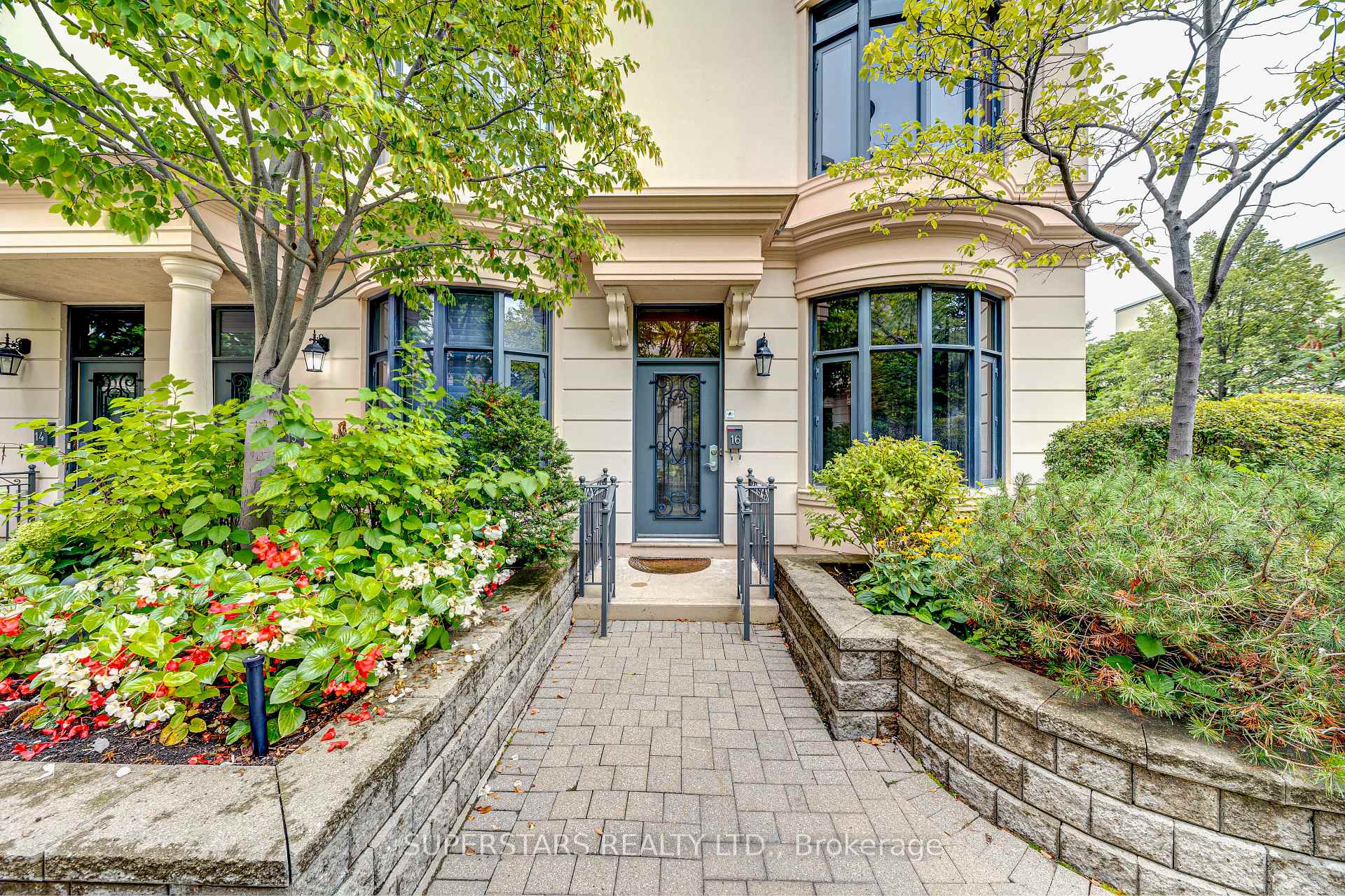 Photo 2 of Unit 16, 25 Elkhorn Drive, North York, Bayview Village — HOMEH