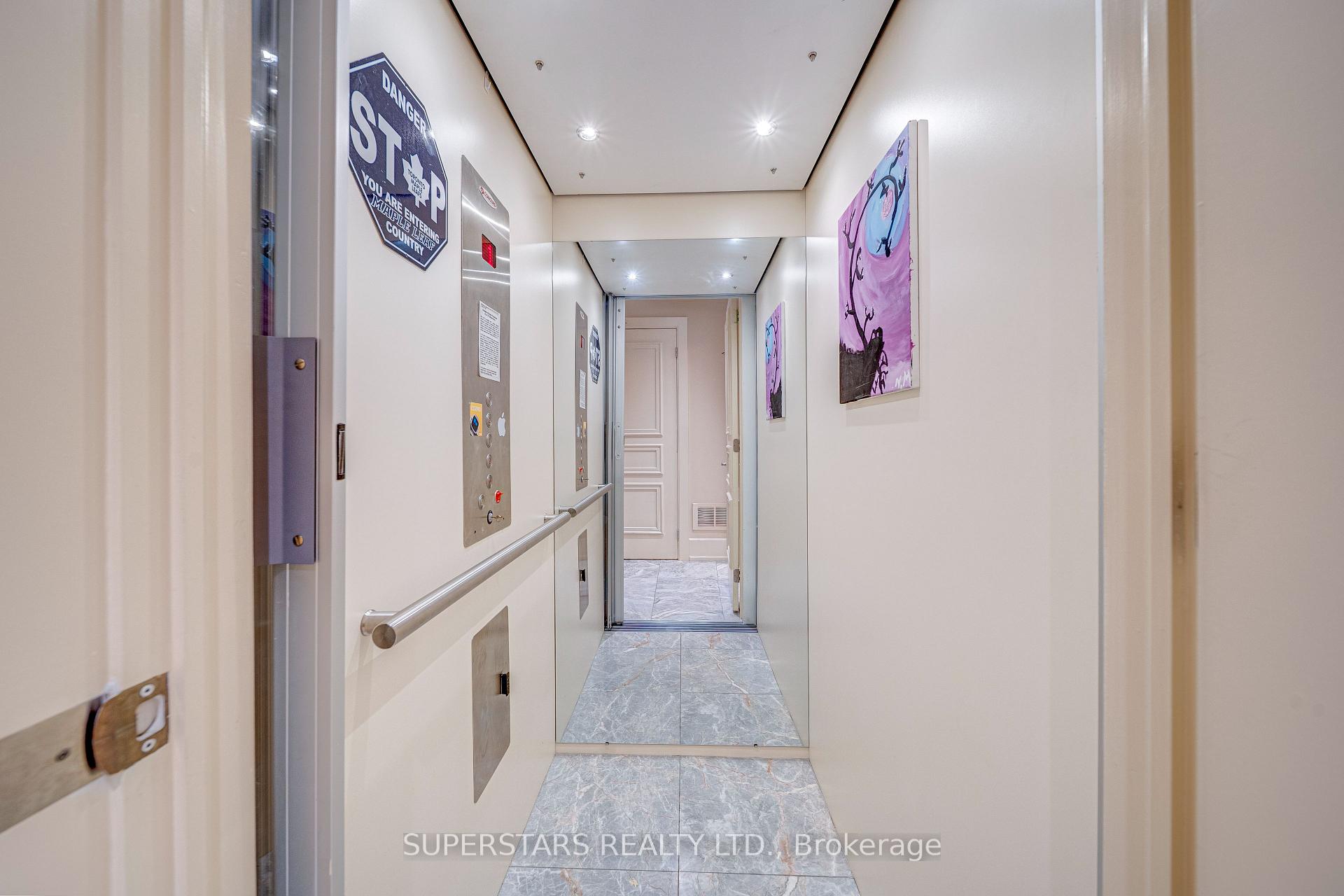 Photo 3 of Unit 16, 25 Elkhorn Drive, North York, Bayview Village — HOMEH
