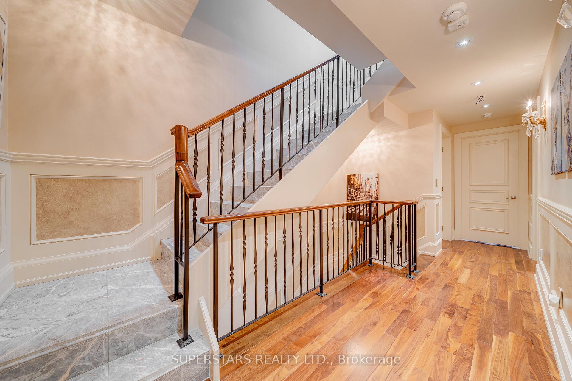 Photo 14 of Unit 16, 25 Elkhorn Drive, North York, Bayview Village — HOMEH