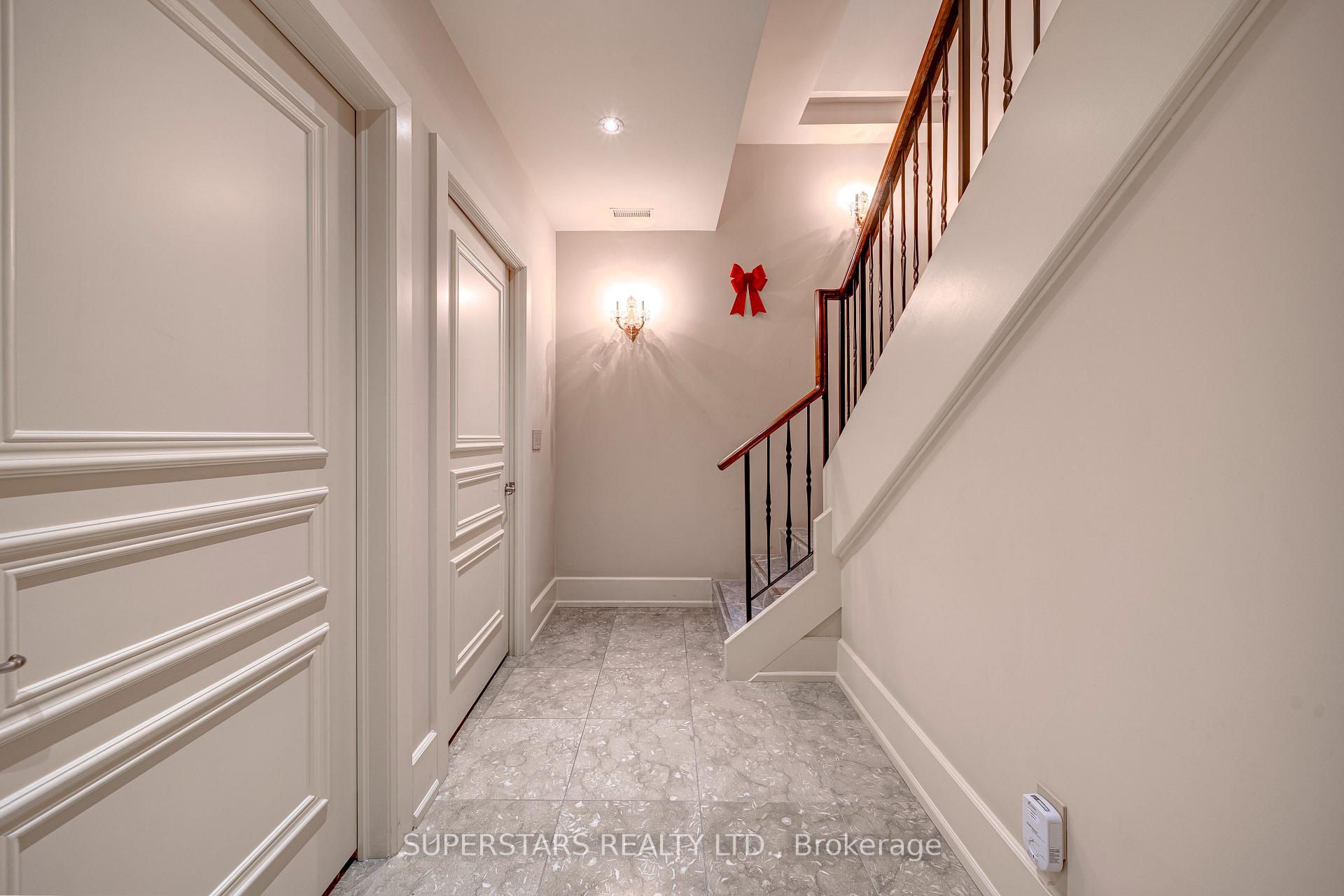 Photo 32 of Unit 16, 25 Elkhorn Drive, North York, Bayview Village — HOMEH