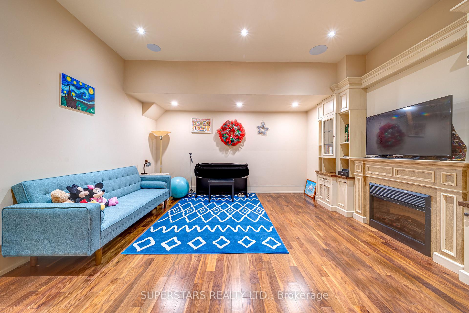 Photo 34 of Unit 16, 25 Elkhorn Drive, North York, Bayview Village — HOMEH