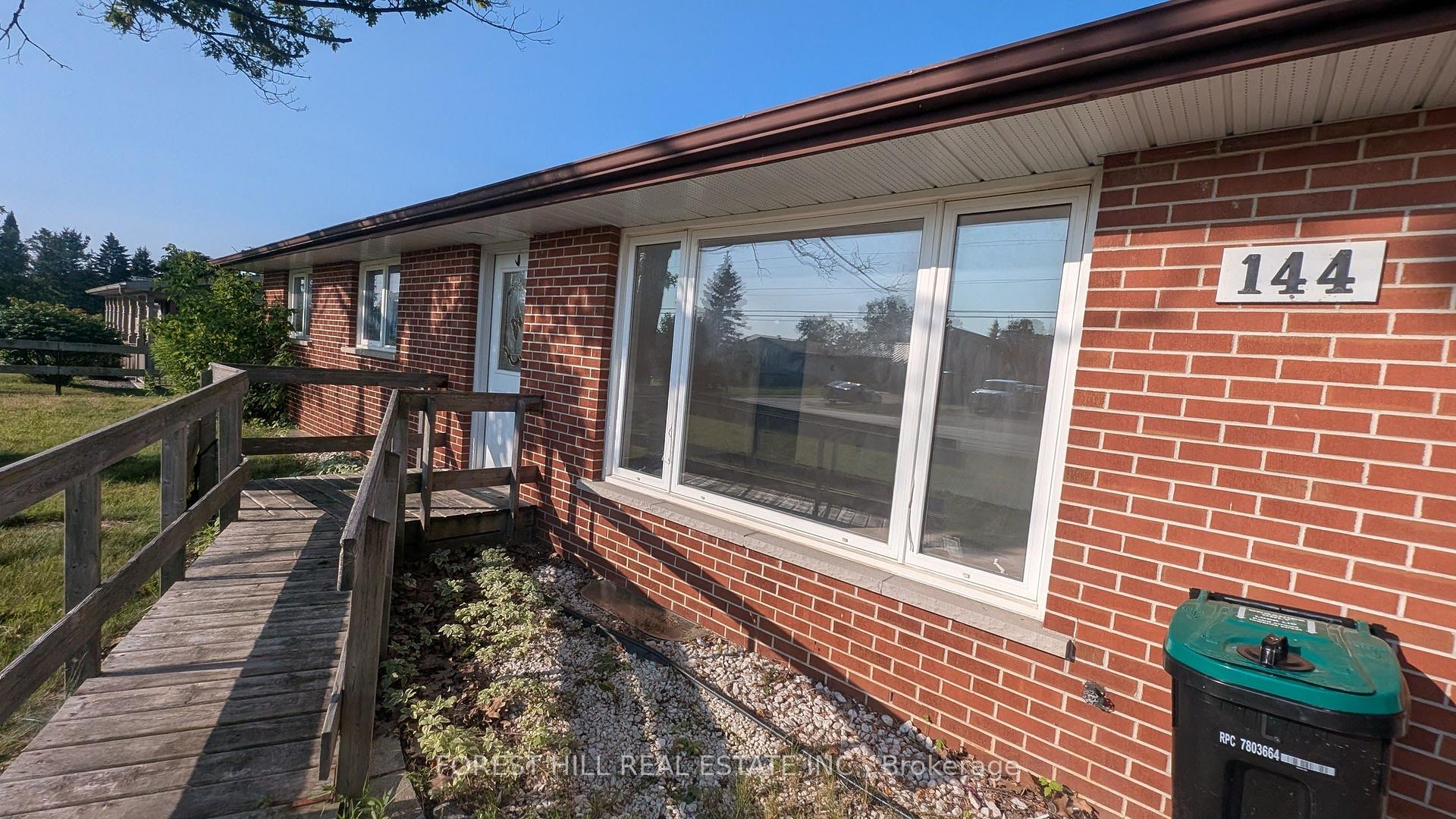 Photo 24 of 144 Miller Drive, Barrie, Edgehill Drive — HOMEH