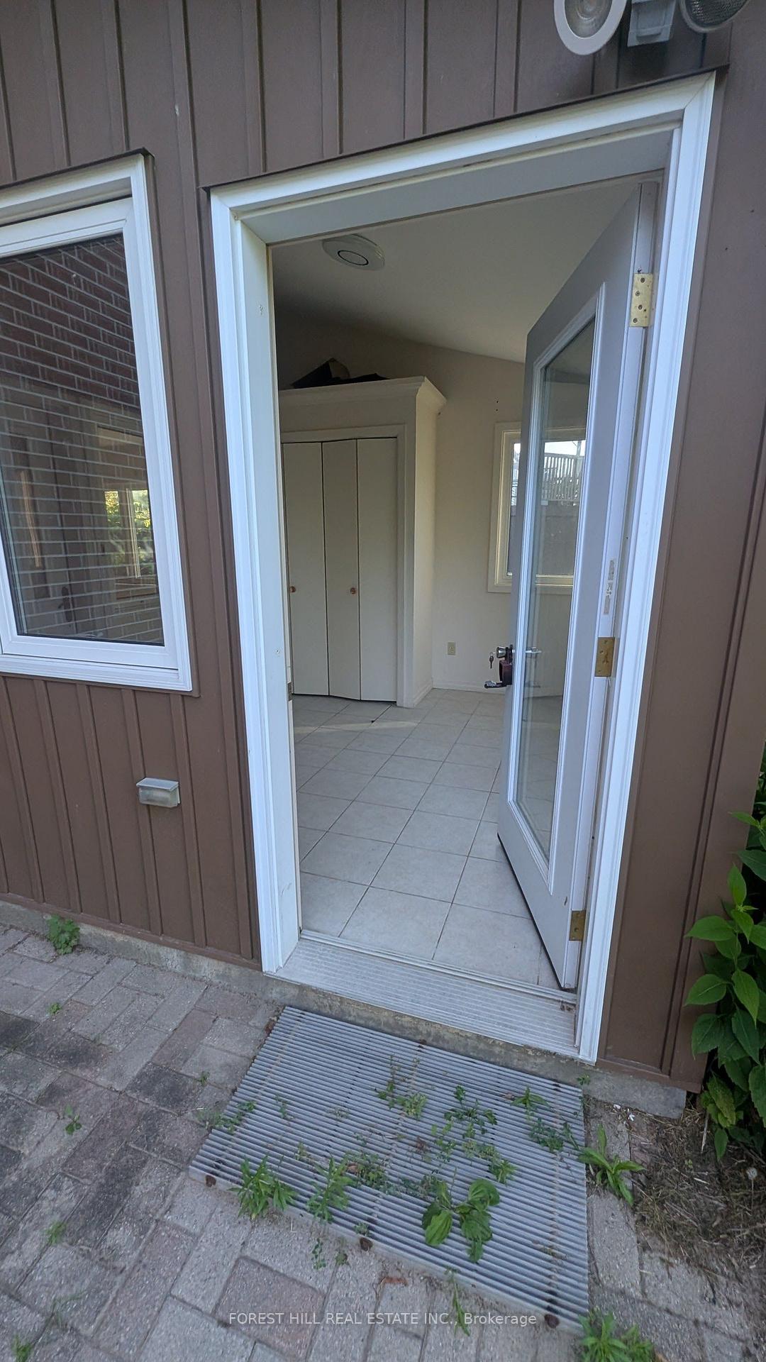 Photo 26 of 144 Miller Drive, Barrie, Edgehill Drive — HOMEH