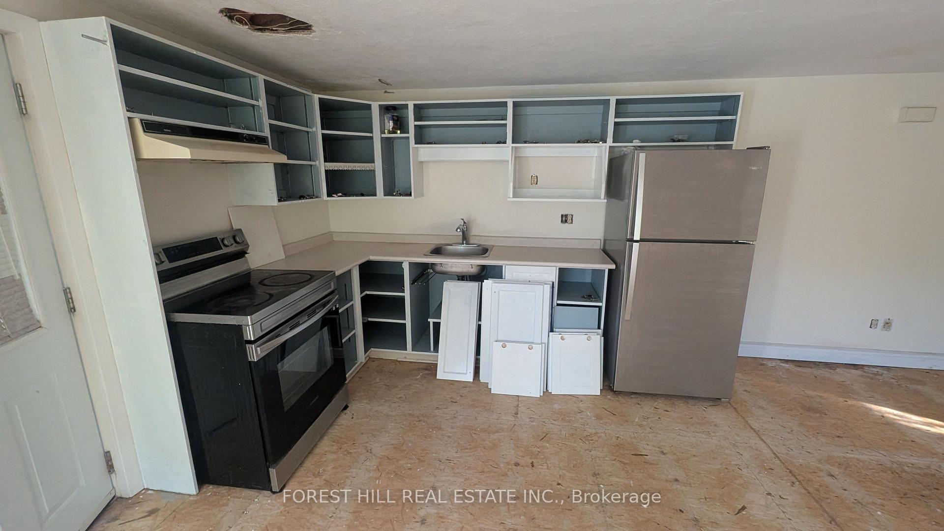 Photo 27 of 144 Miller Drive, Barrie, Edgehill Drive — HOMEH