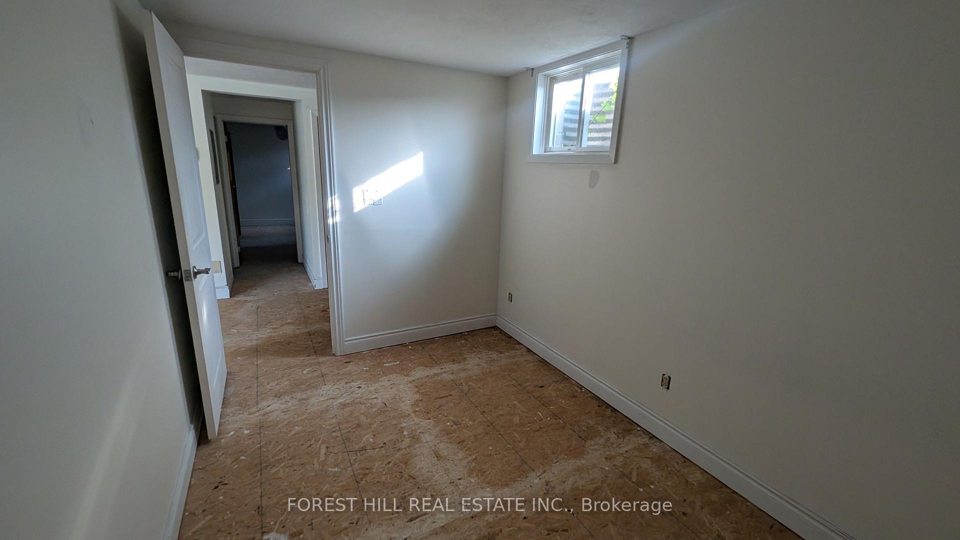 Photo 29 of 144 Miller Drive, Barrie, Edgehill Drive — HOMEH