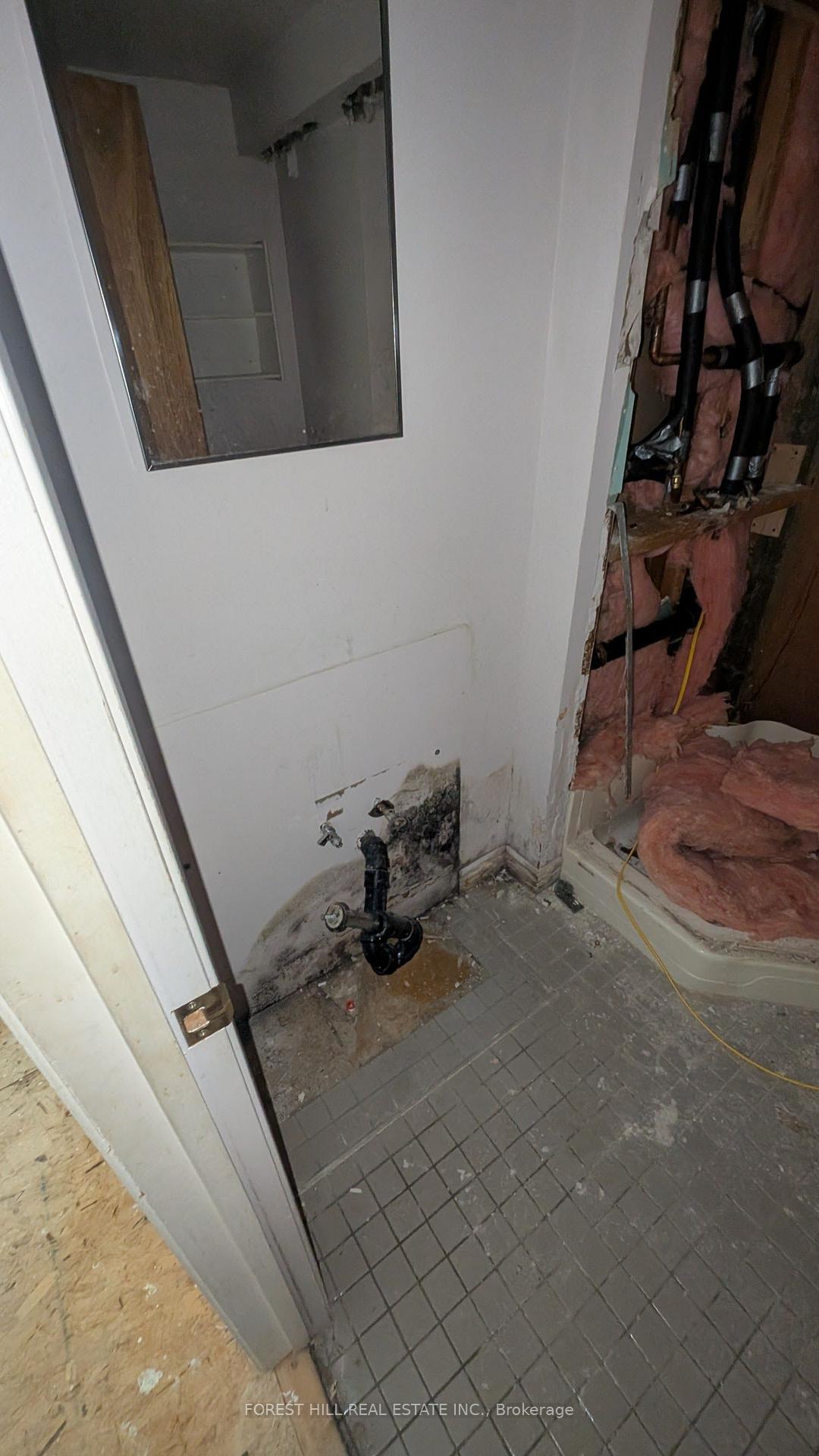 Photo 34 of 144 Miller Drive, Barrie, Edgehill Drive — HOMEH