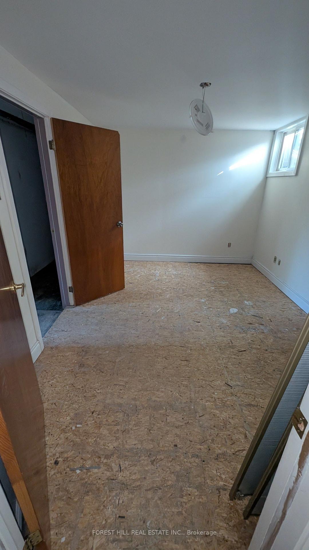 Photo 36 of 144 Miller Drive, Barrie, Edgehill Drive — HOMEH