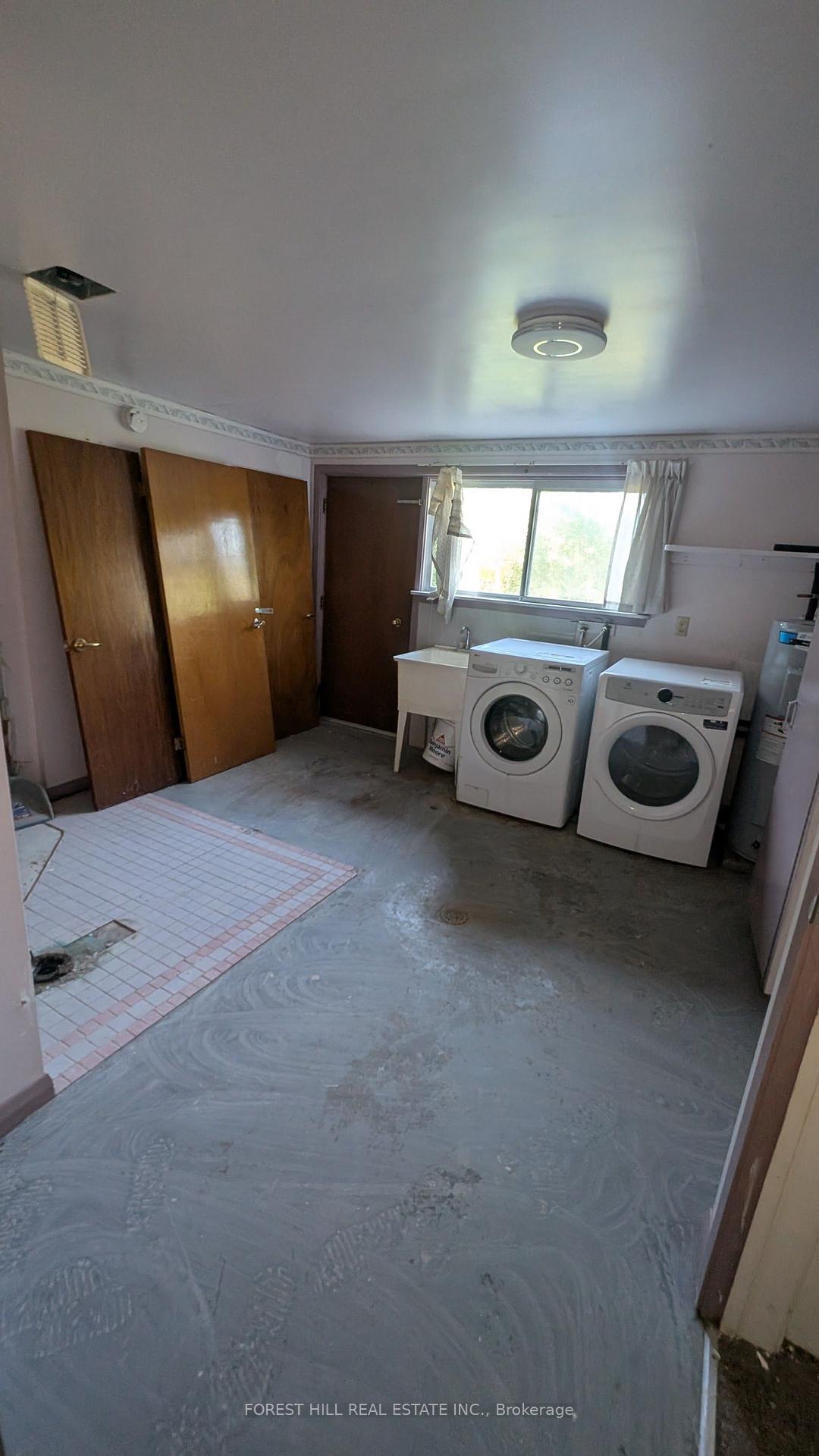Photo 37 of 144 Miller Drive, Barrie, Edgehill Drive — HOMEH