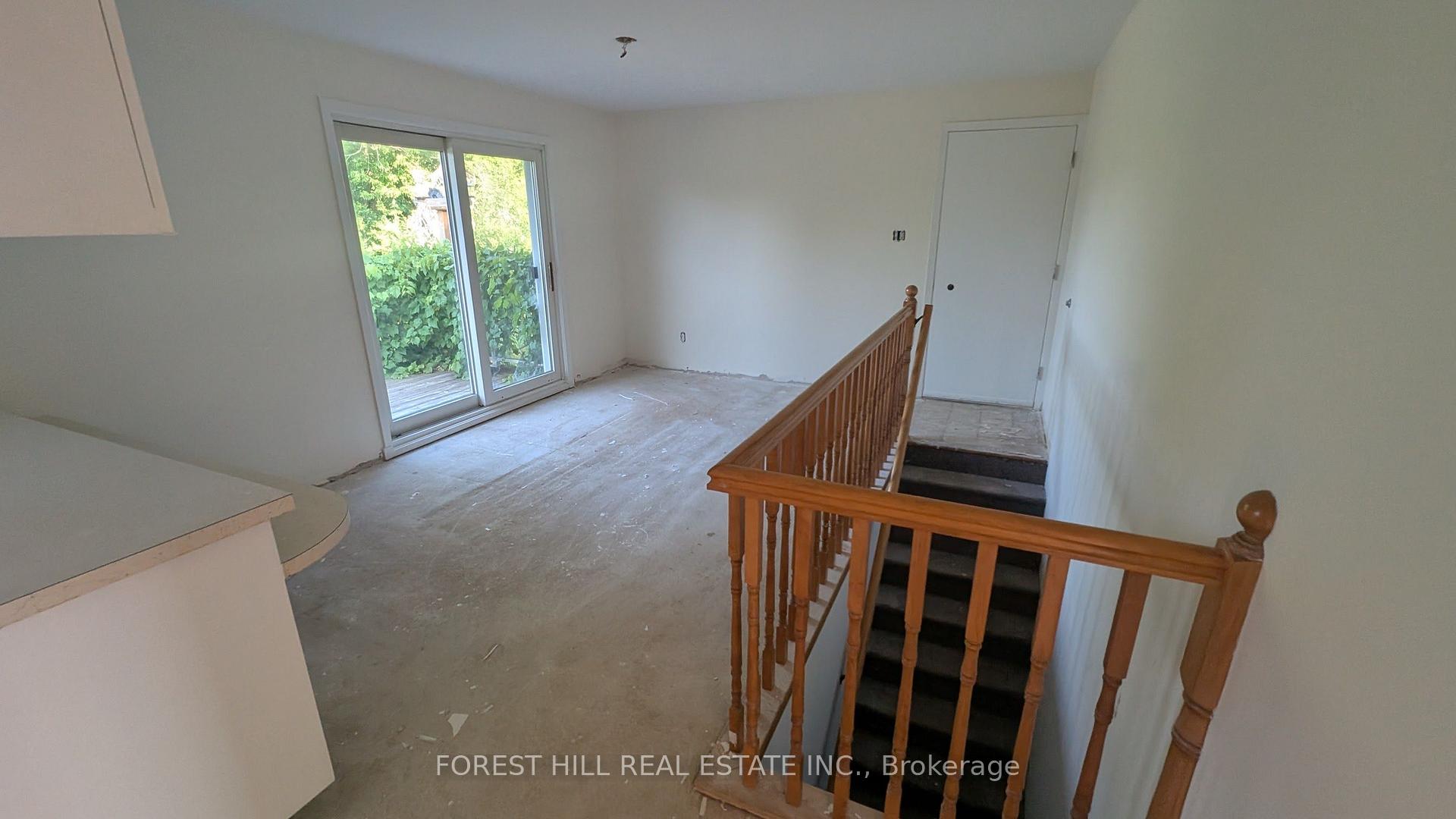 Photo 43 of 144 Miller Drive, Barrie, Edgehill Drive — HOMEH