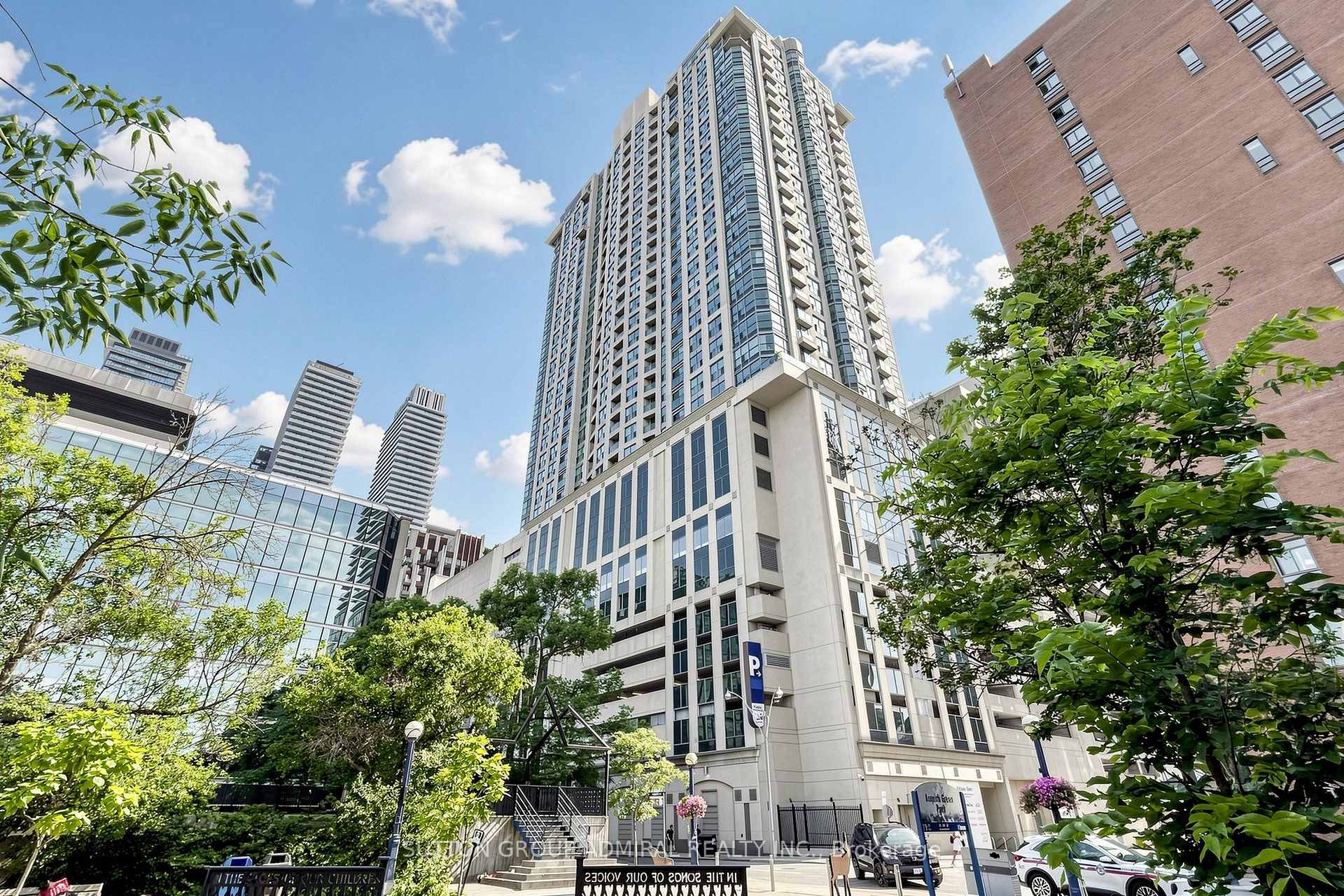 Photo 1 of Unit 2116, 8 Park Road, Toronto, Rosedale-Moore Park — HOMEH
