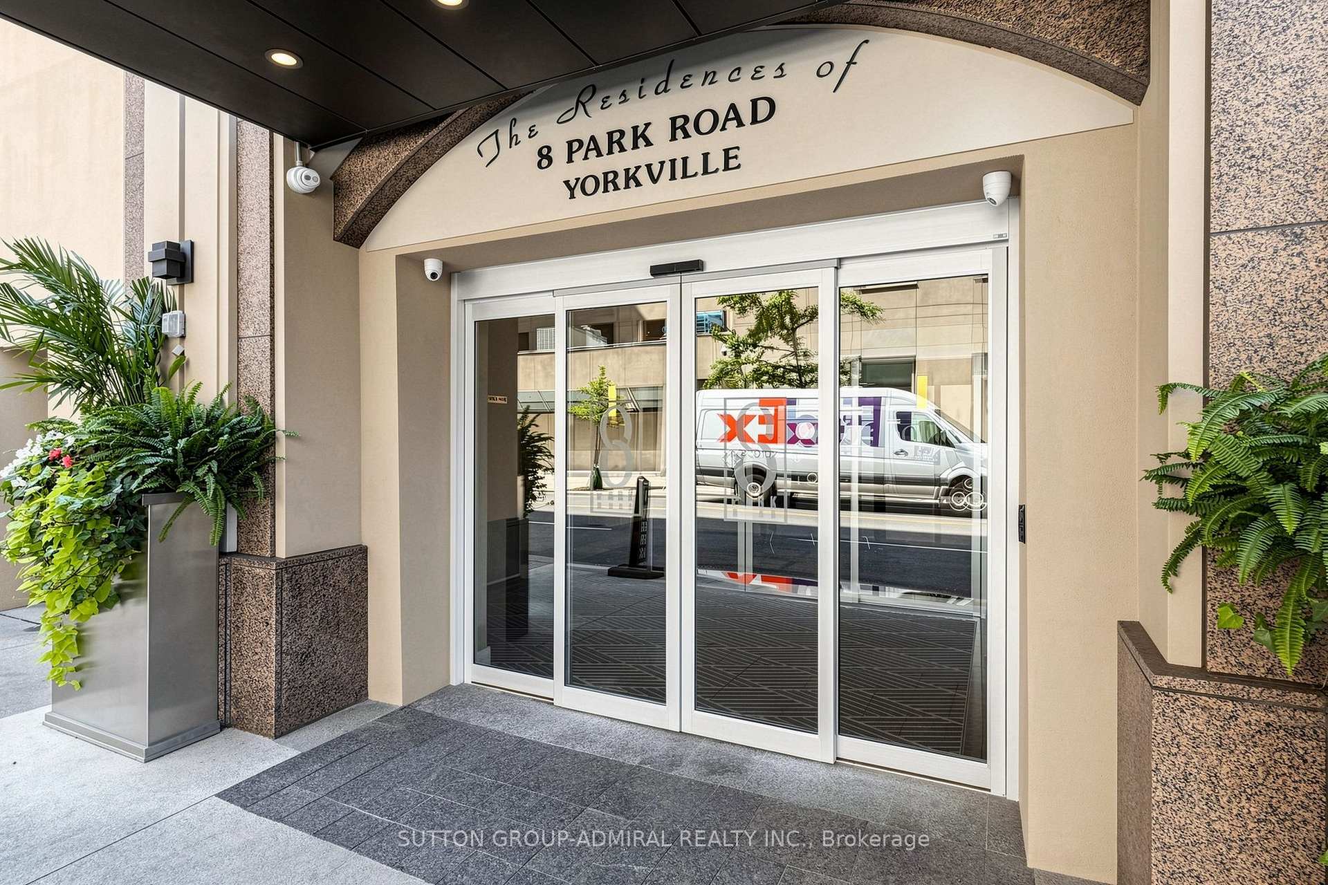 Photo 6 of Unit 2116, 8 Park Road, Toronto, Rosedale-Moore Park — HOMEH
