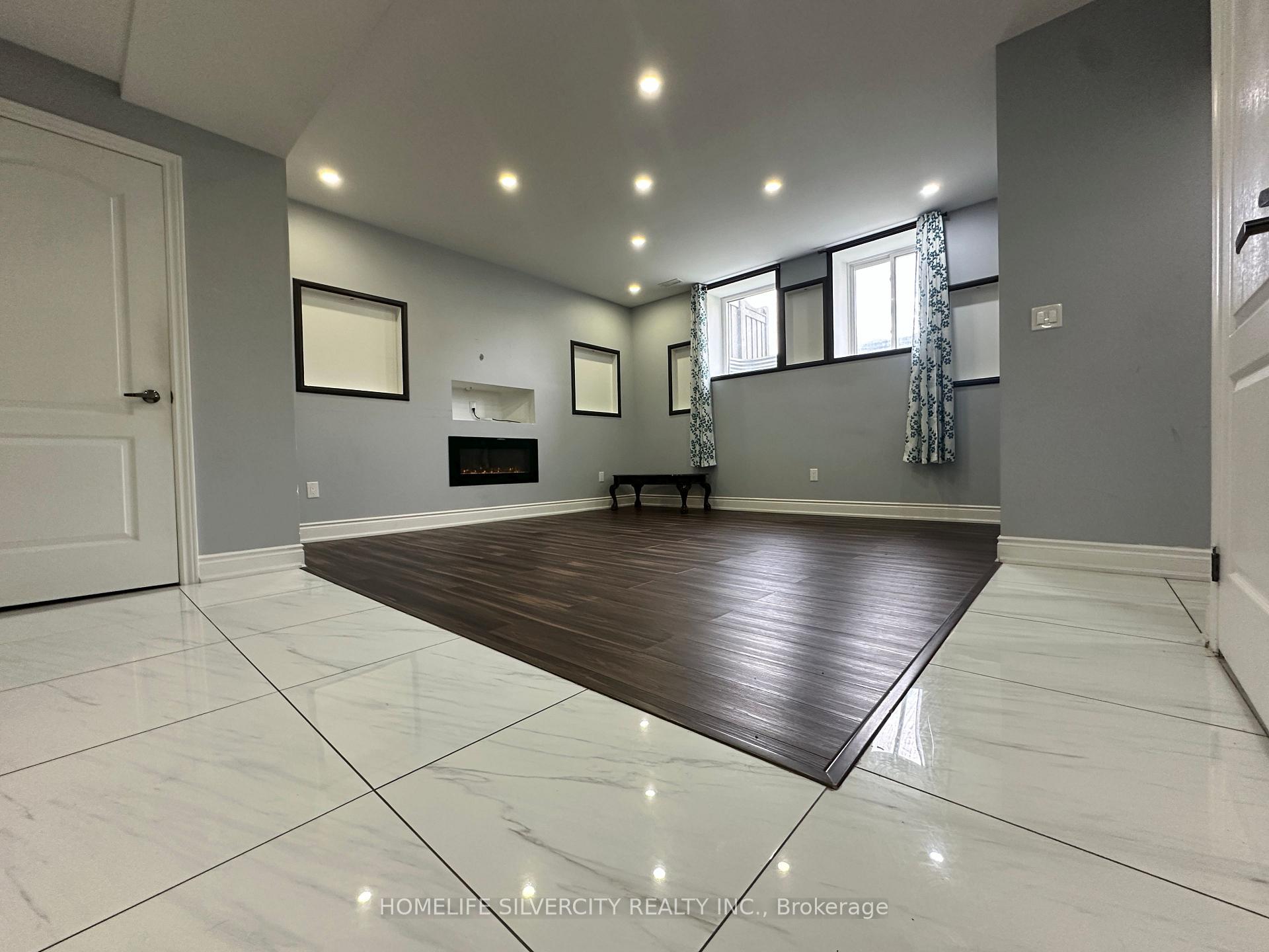 Photo 6 of Unit 2, 2 Tomahawk Court, Brampton, Toronto Gore Rural Estate — HOMEH