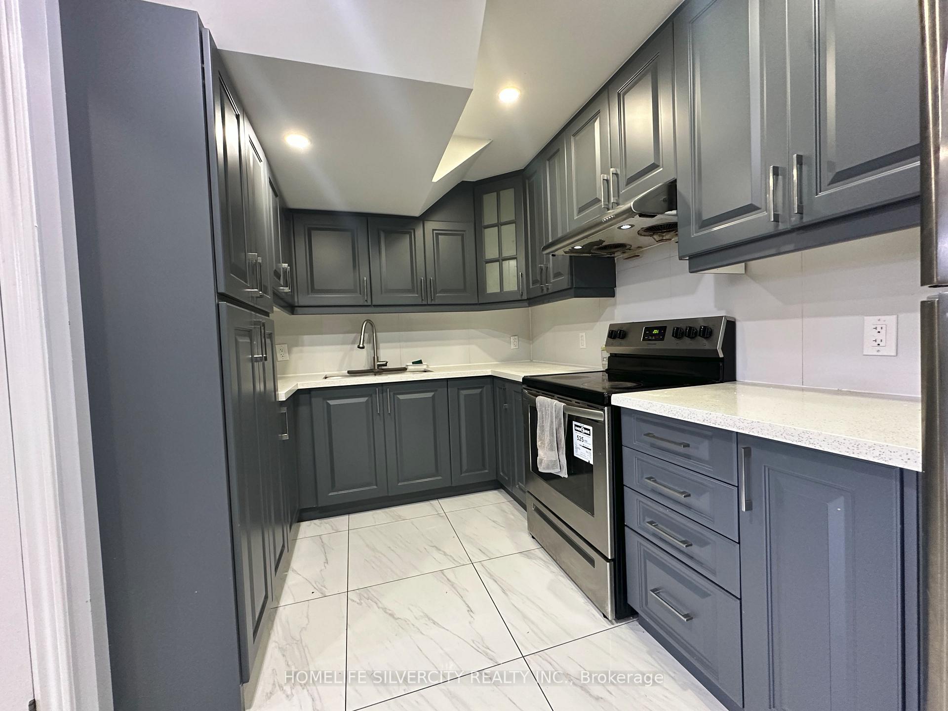 Photo 12 of Unit 2, 2 Tomahawk Court, Brampton, Toronto Gore Rural Estate — HOMEH