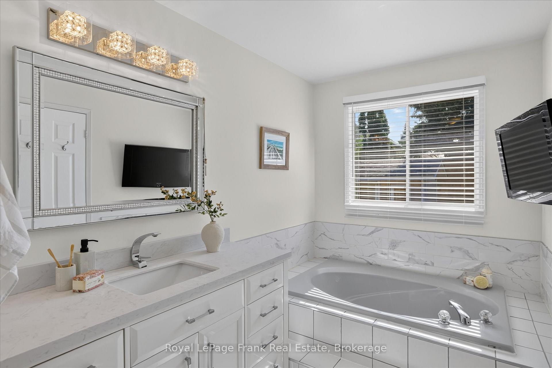 Photo 16 of 1465 Wildlark Drive, Peterborough, Monaghan Ward 2 — HOMEH