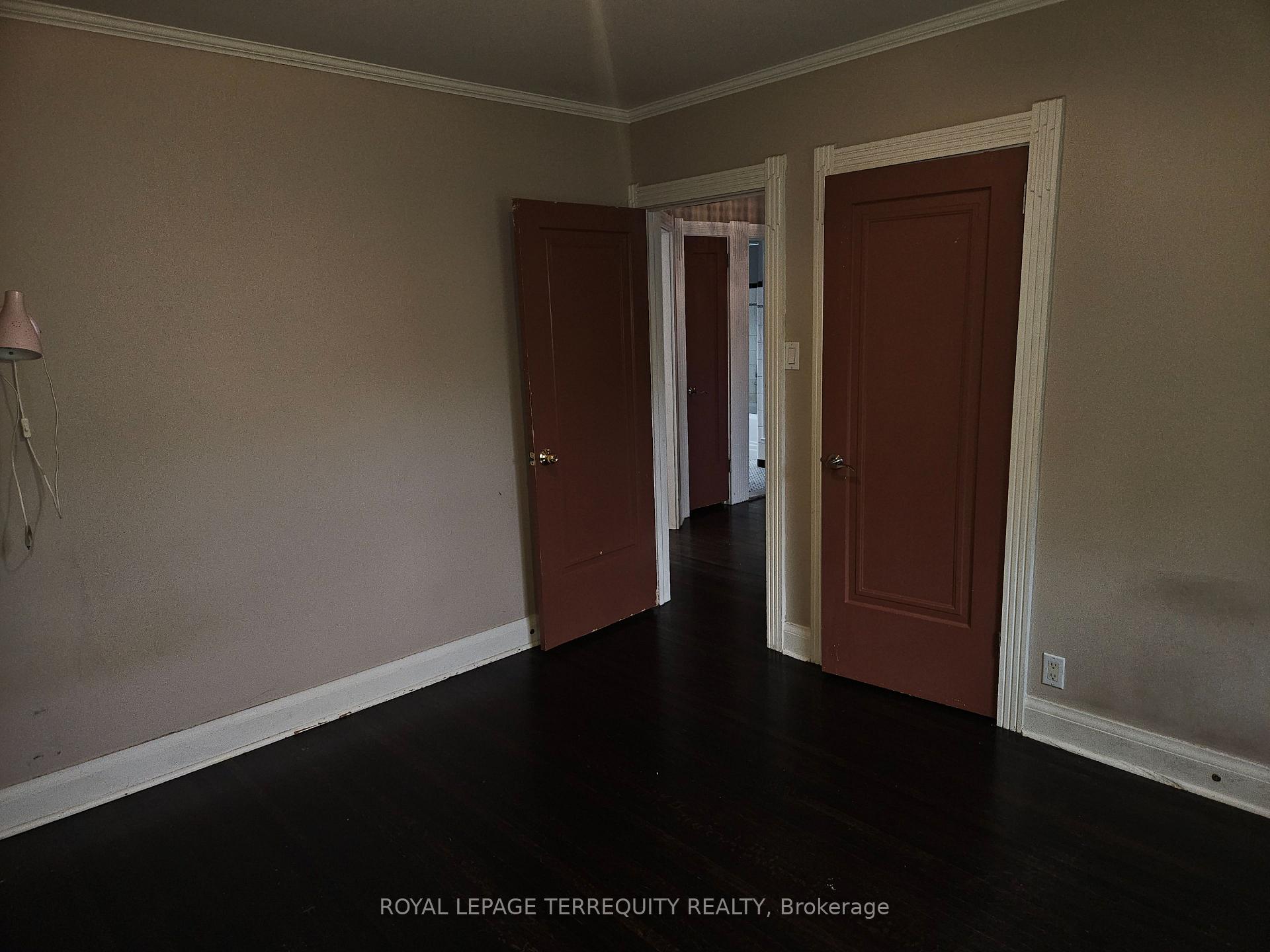 Photo 17 of 319 Lawrence Avenue W, Toronto, Bedford Park-Nortown — HOMEH