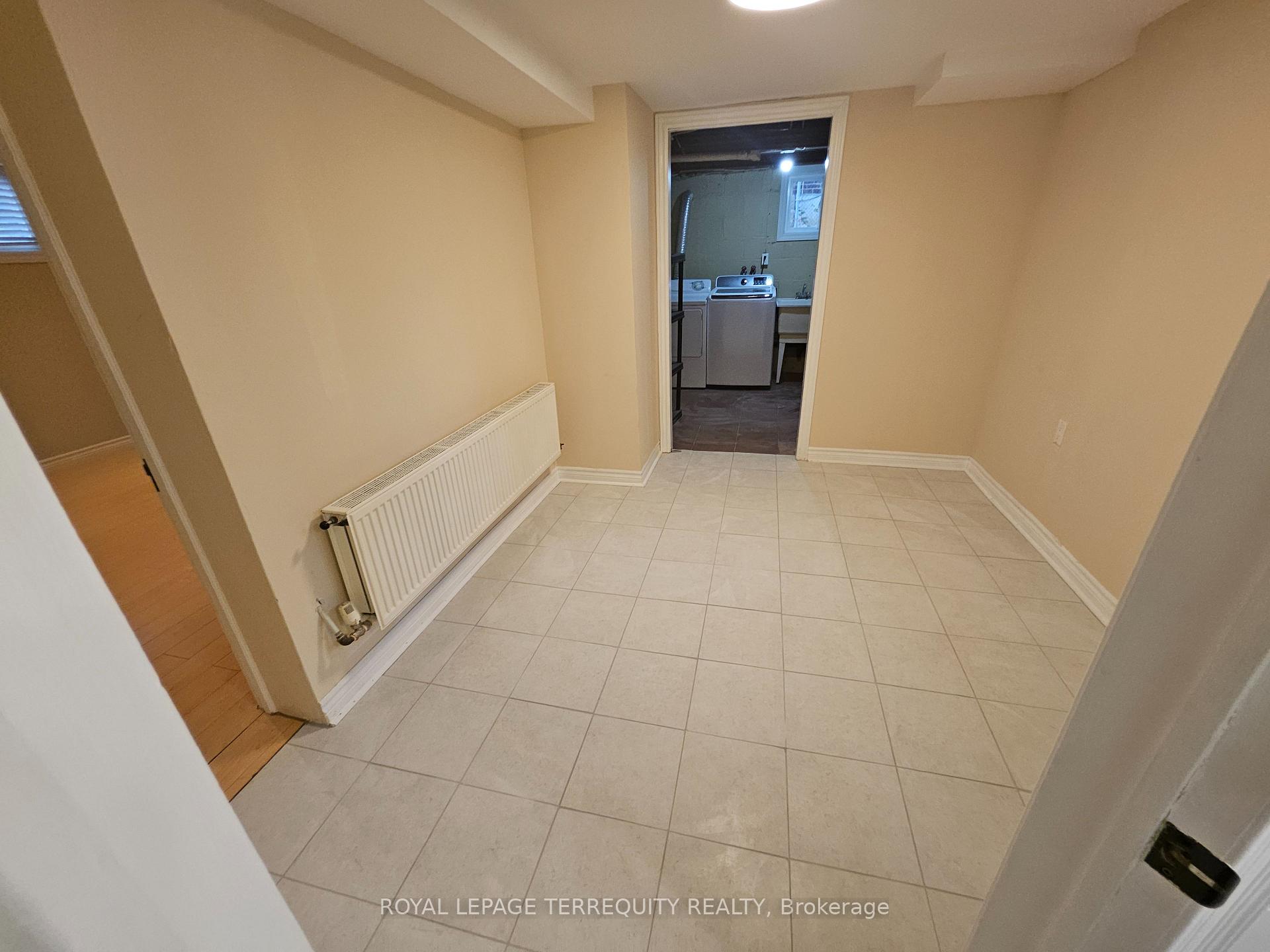 Photo 23 of 319 Lawrence Avenue W, Toronto, Bedford Park-Nortown — HOMEH