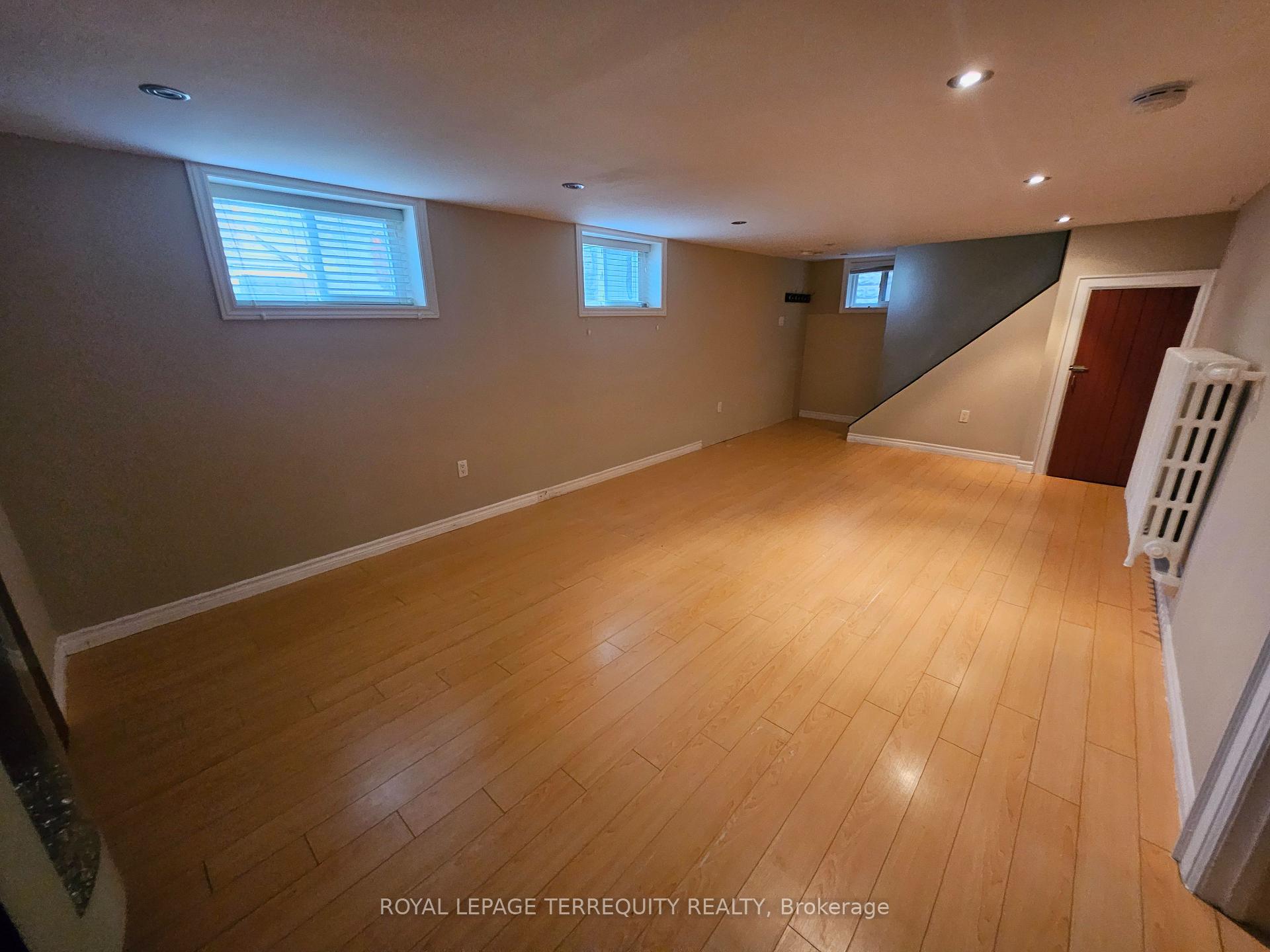 Photo 25 of 319 Lawrence Avenue W, Toronto, Bedford Park-Nortown — HOMEH