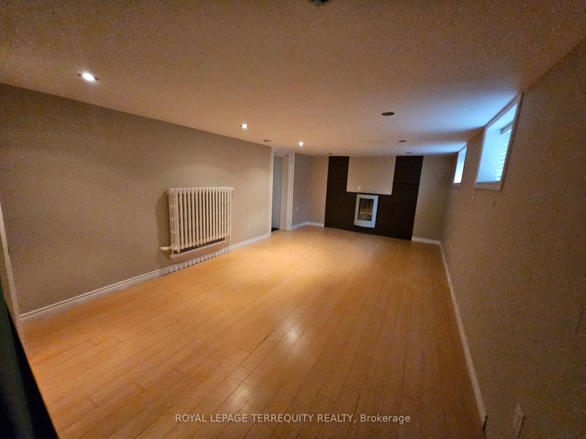 Photo 26 of 319 Lawrence Avenue W, Toronto, Bedford Park-Nortown — HOMEH