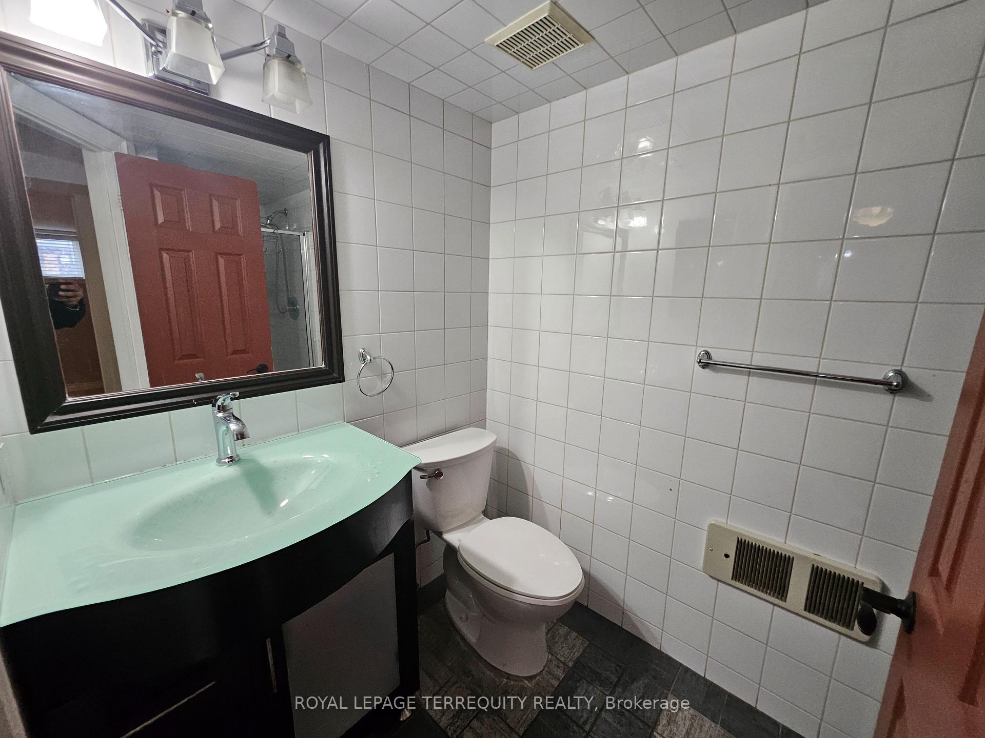 Photo 27 of 319 Lawrence Avenue W, Toronto, Bedford Park-Nortown — HOMEH