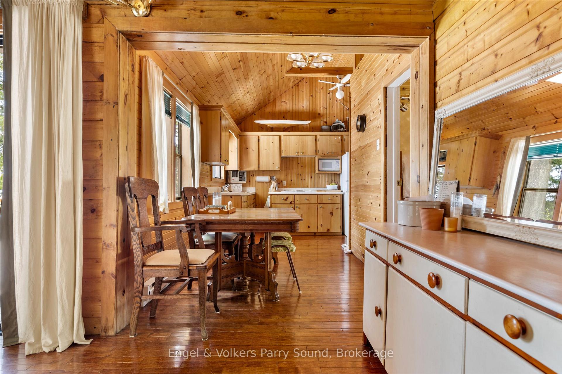 Photo 29 of 52 Island B, McDougall — HOMEH