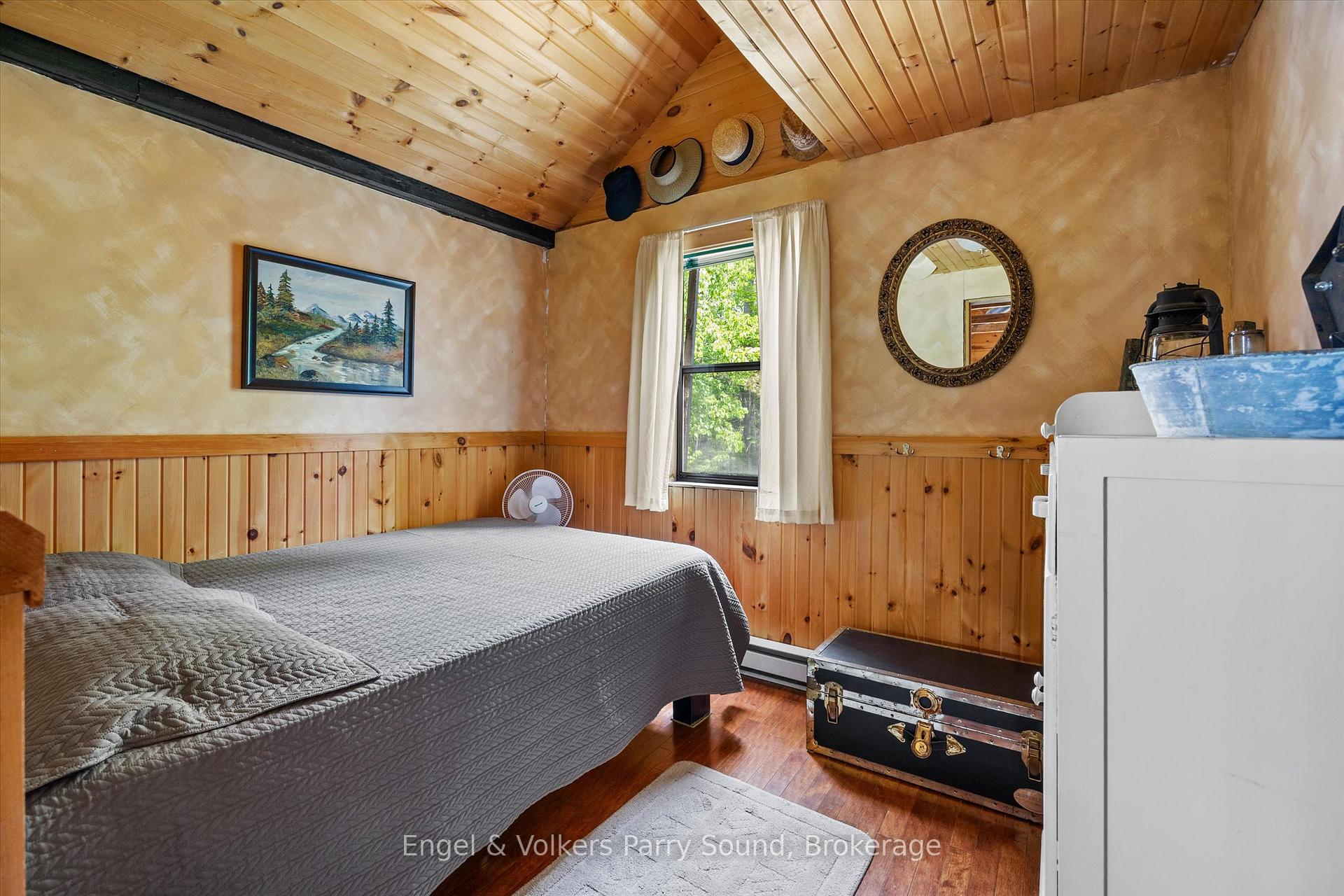 Photo 37 of 52 Island B, McDougall — HOMEH
