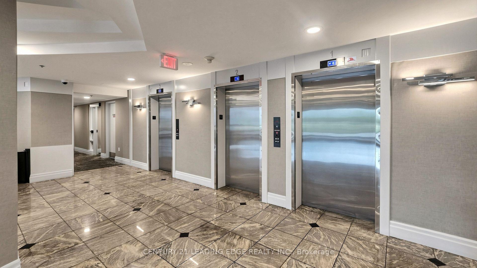 Photo 10 of Unit 212, 39 Oneida Crescent, Richmond Hill, Langstaff — HOMEH