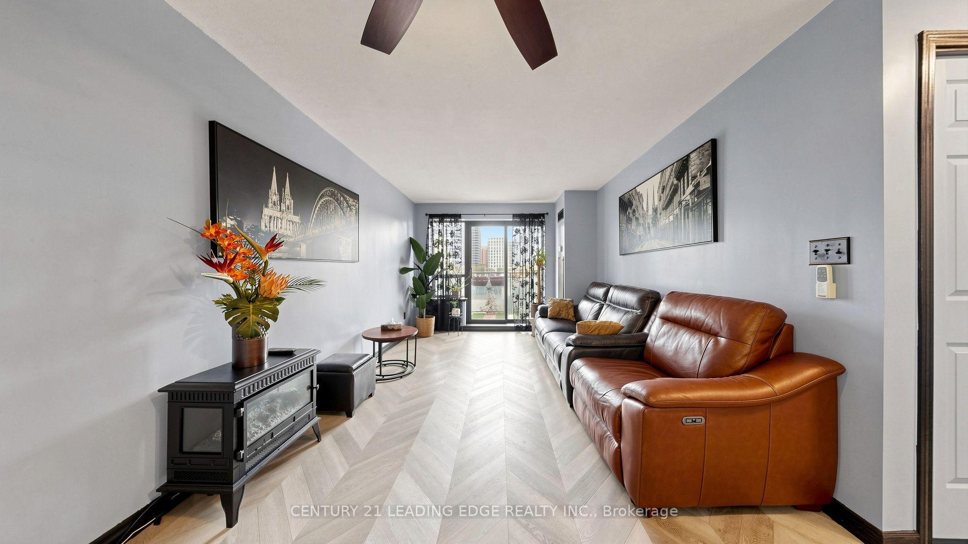 Photo 14 of Unit 212, 39 Oneida Crescent, Richmond Hill, Langstaff — HOMEH