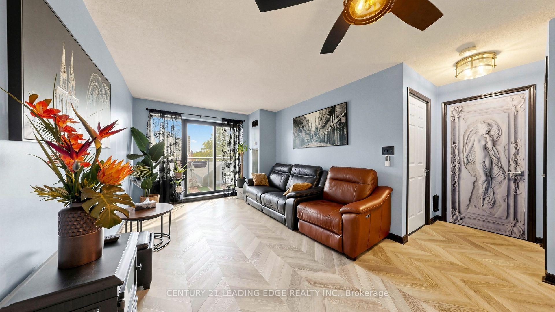Photo 16 of Unit 212, 39 Oneida Crescent, Richmond Hill, Langstaff — HOMEH