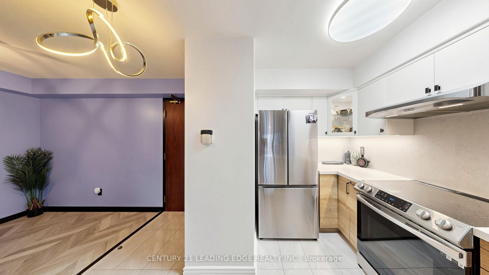 Photo 28 of Unit 212, 39 Oneida Crescent, Richmond Hill, Langstaff — HOMEH