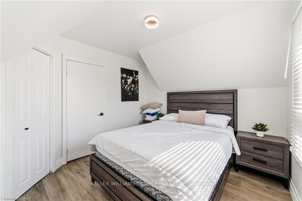Photo 19 of 138 Cameron Avenue N, Hamilton, Homeside — HOMEH