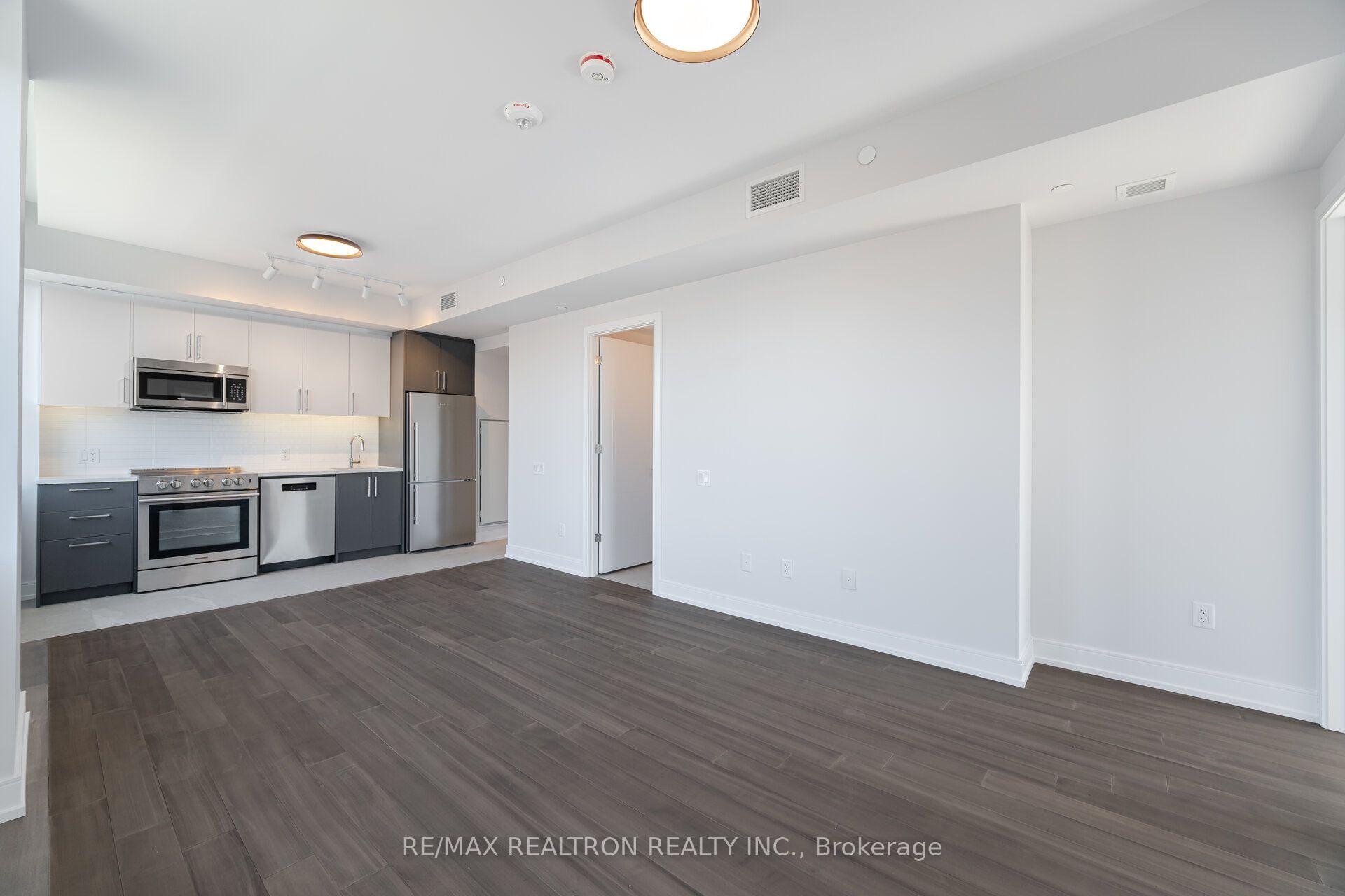 Photo 7 of Unit 203, 664 Spadina Avenue, Toronto, University — HOMEH