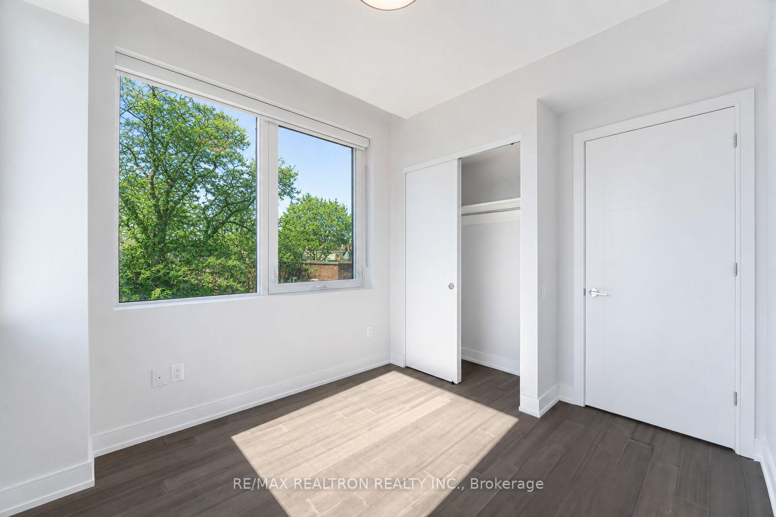 Photo 18 of Unit 203, 664 Spadina Avenue, Toronto, University — HOMEH