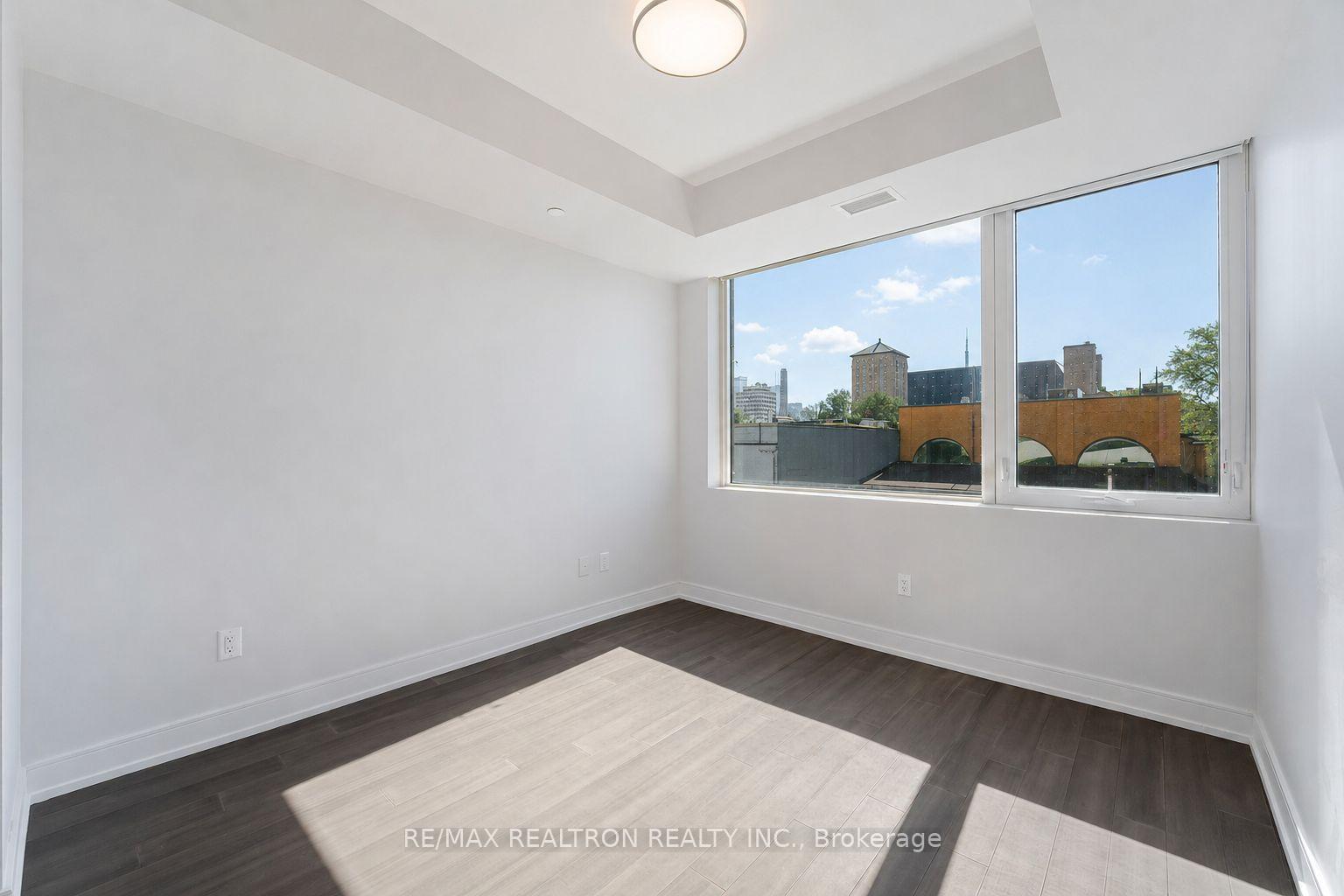Photo 24 of Unit 203, 664 Spadina Avenue, Toronto, University — HOMEH