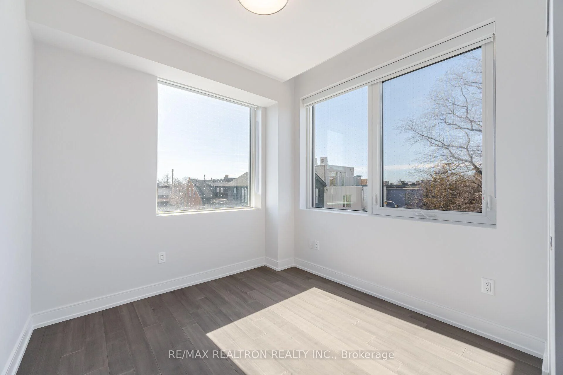 Photo 19 of Unit 203, 664 Spadina Avenue, Toronto, University — HOMEH