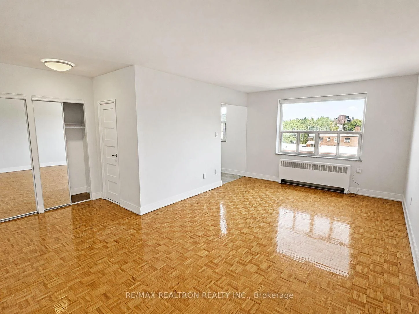 Photo 6 of Unit 306, 1291 Bayview Avenue, Toronto, Leaside — HOMEH