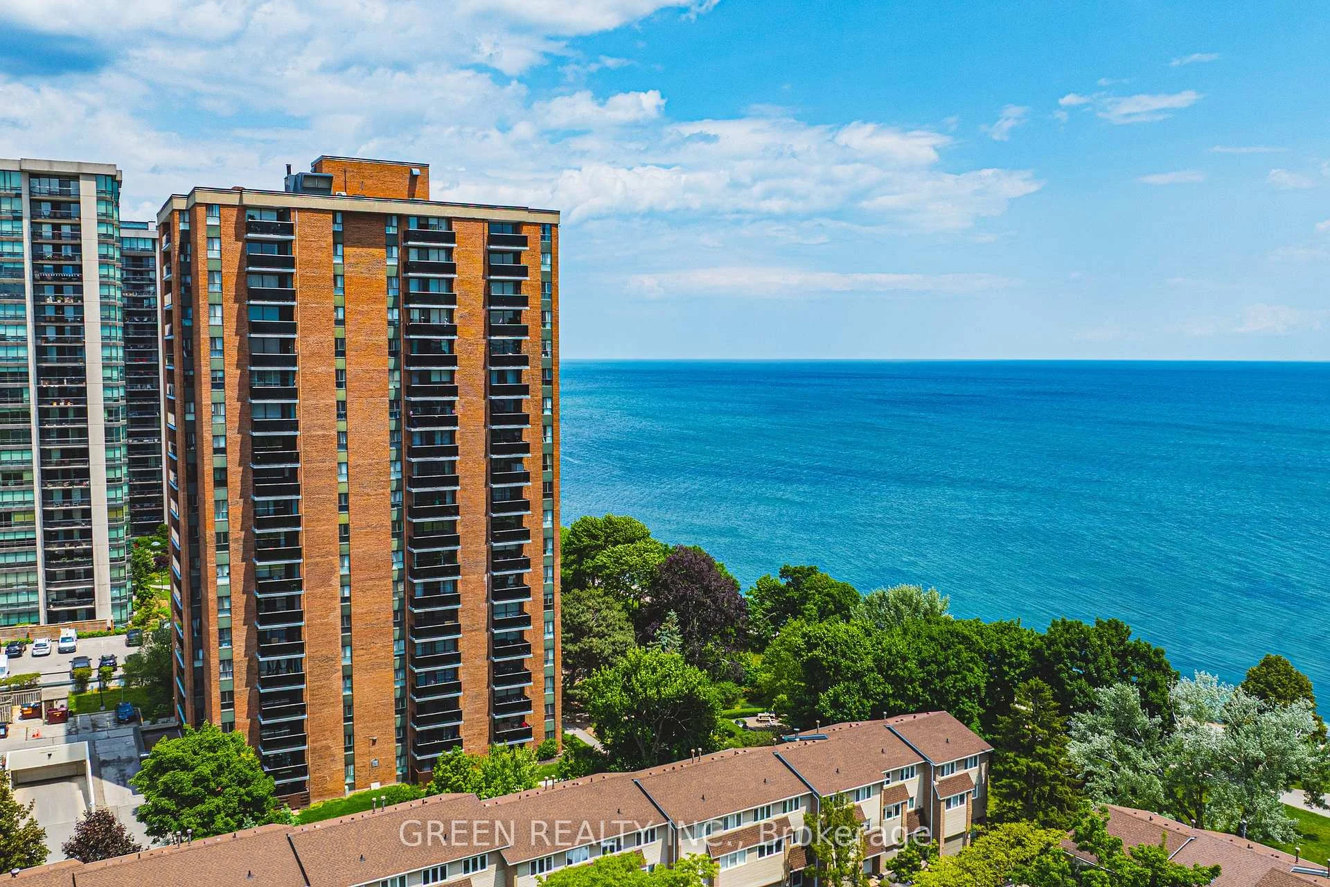 Photo of Unit 908, 2220 Marine Drive