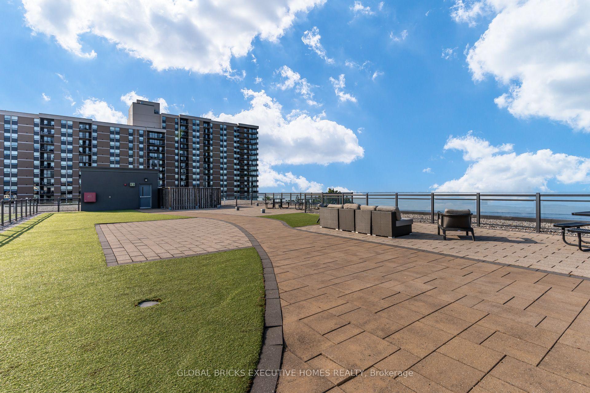 Photo 13 of Unit #106, 35 Southshore Crescent, Hamilton, Lakeshore — HOMEH