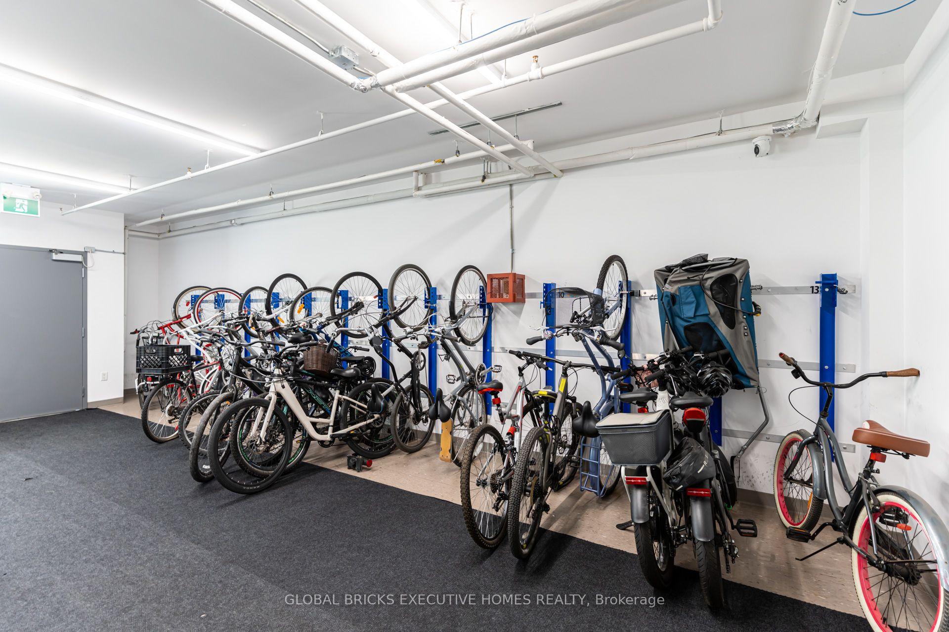 Photo 15 of Unit #106, 35 Southshore Crescent, Hamilton, Lakeshore — HOMEH