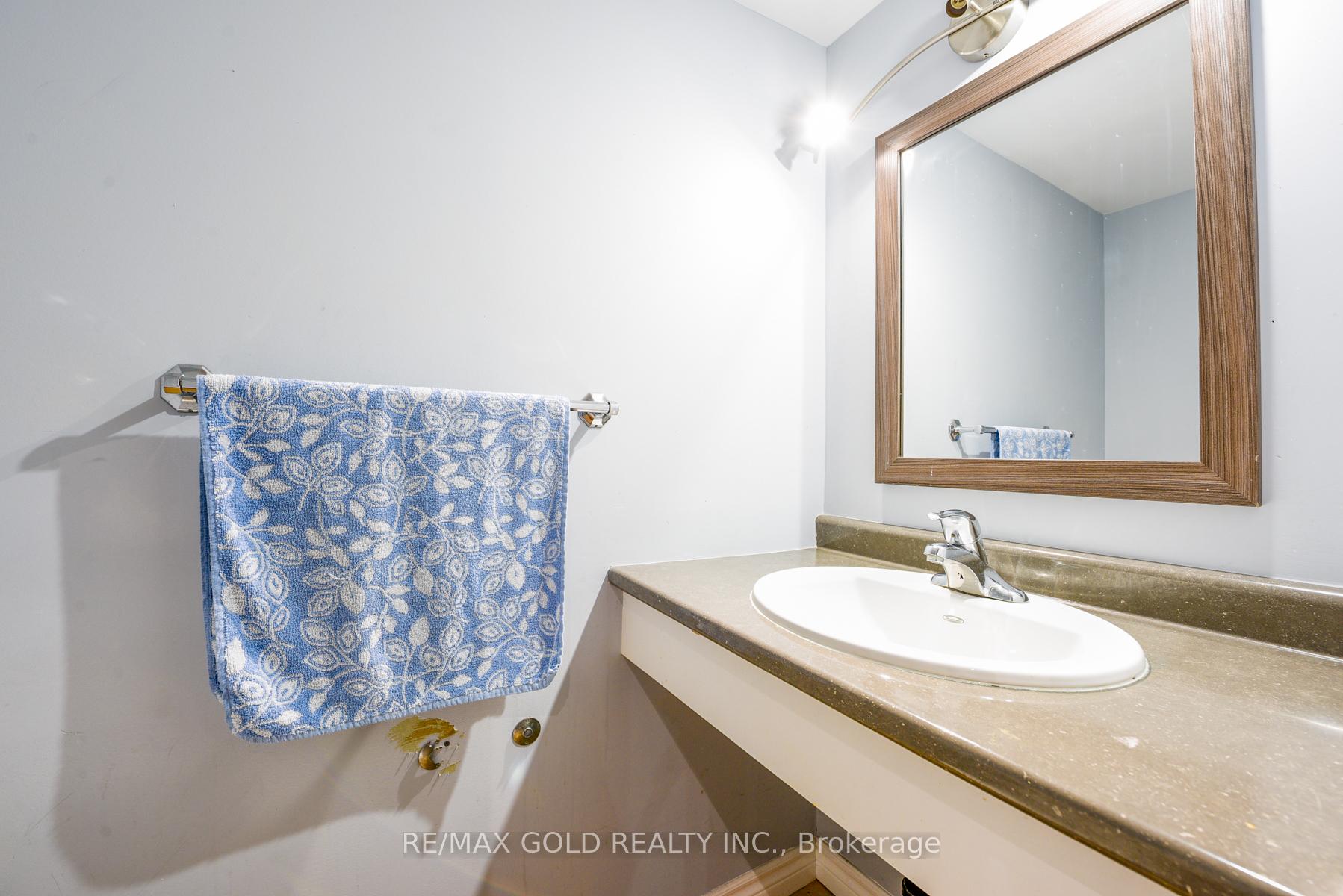 Photo 30 of 11 Dudley Place, Brampton, Southgate — HOMEH