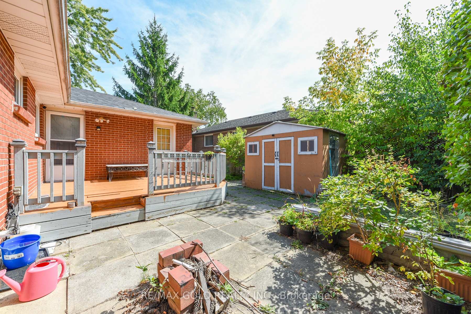 Photo 33 of 11 Dudley Place, Brampton, Southgate — HOMEH