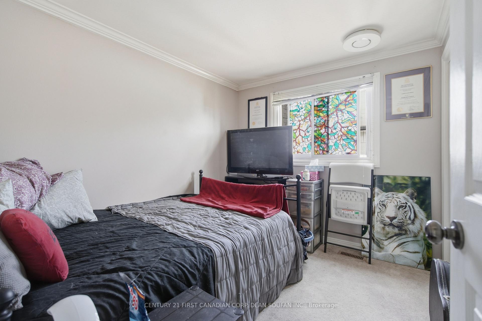 Photo 20 of 810 Easy Street, London, South R — HOMEH
